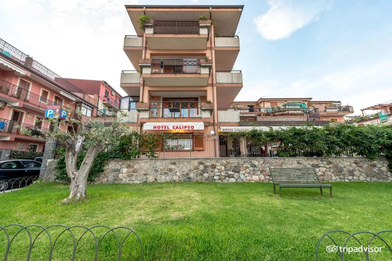 Property building in Taormina Hotel Calipso