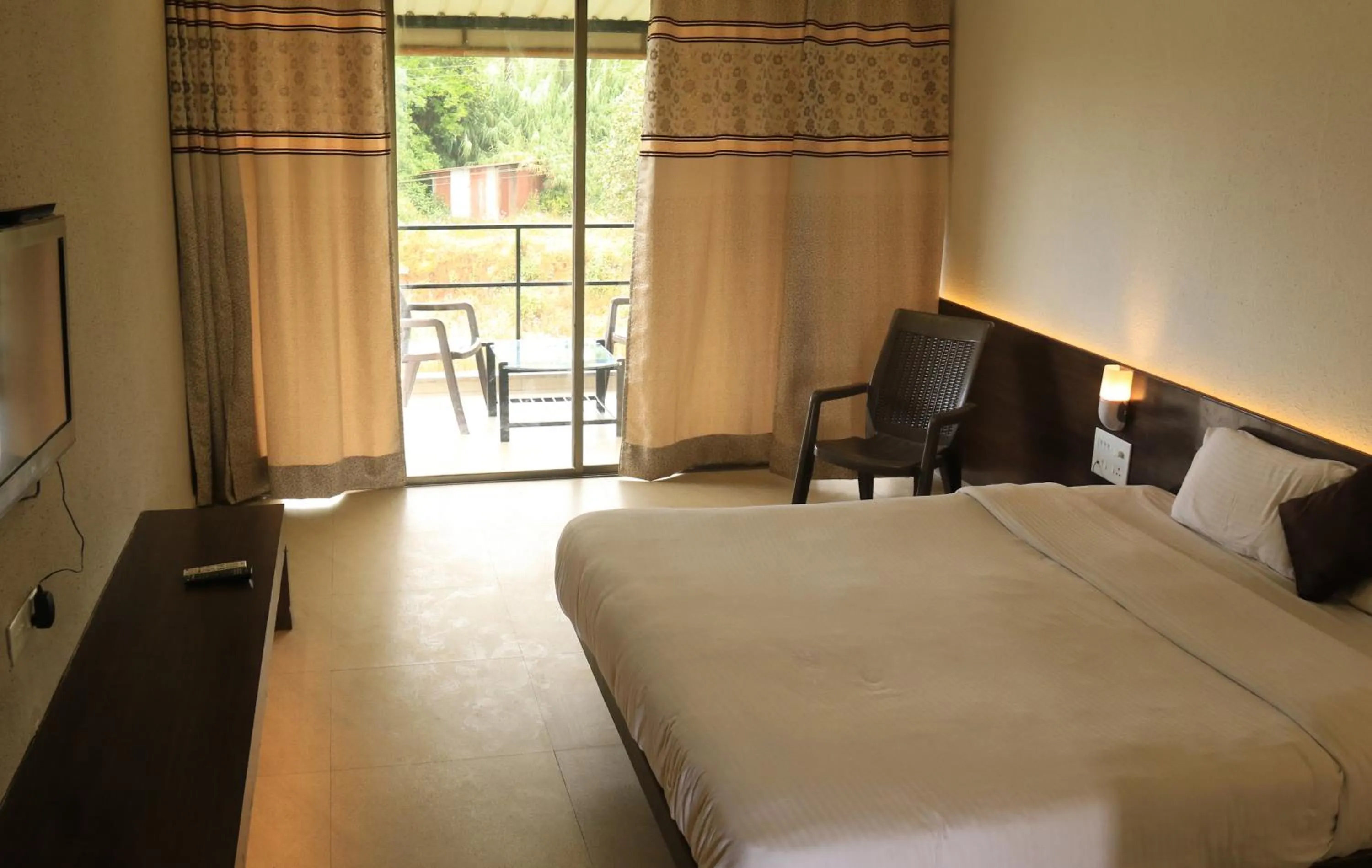 Bedroom in Forest Inn