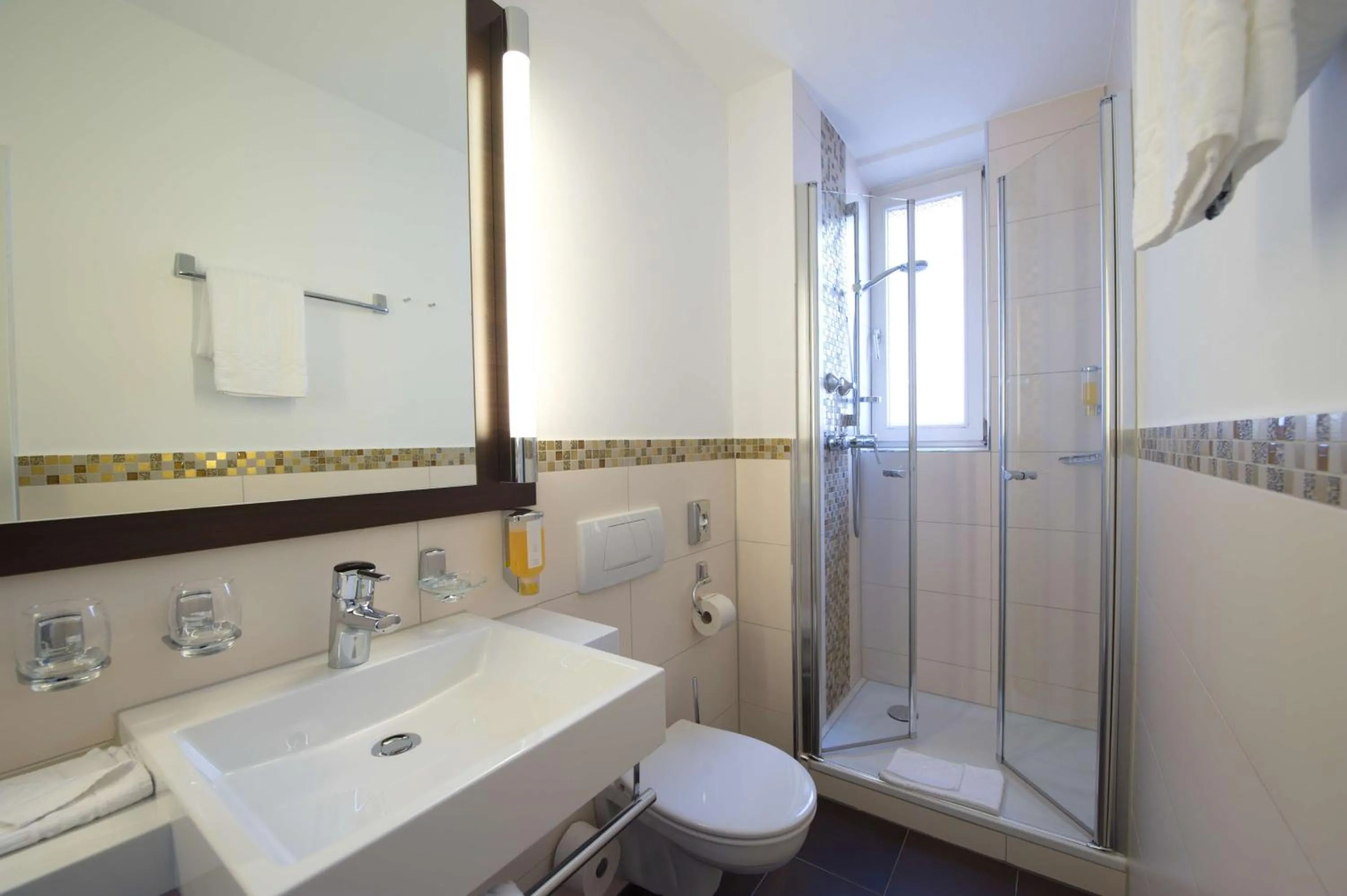 Bathroom in Best Western Hotel Kaiserhof