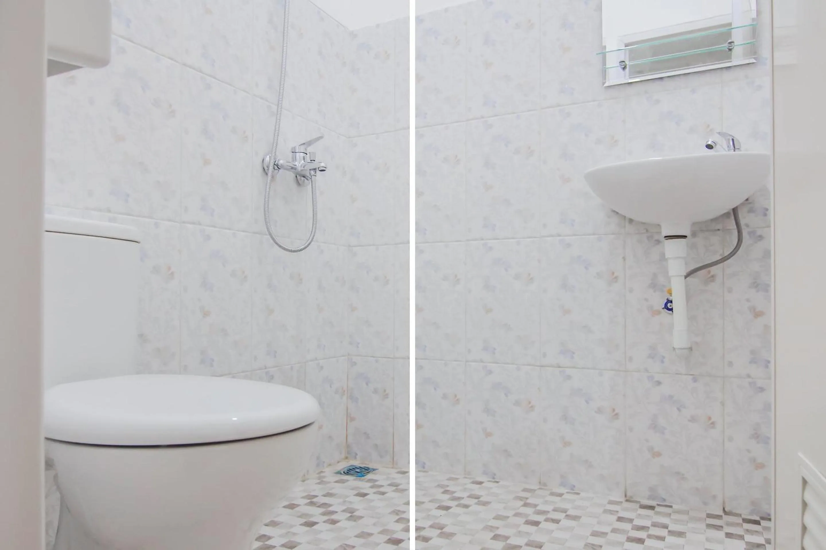 Bathroom in Capital O 90342 Kemang Garden