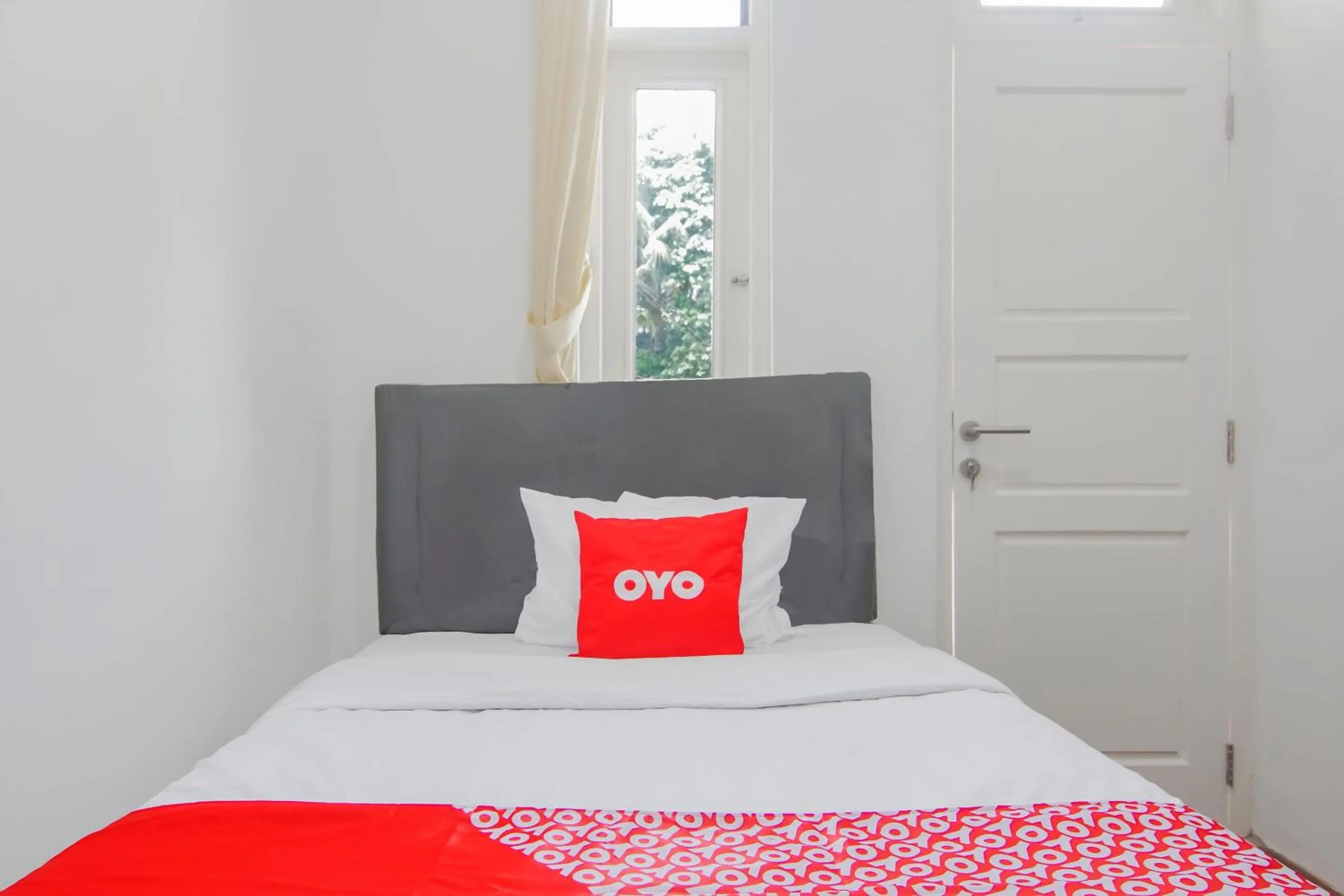 Bedroom, Bed in Capital O 90342 Kemang Garden