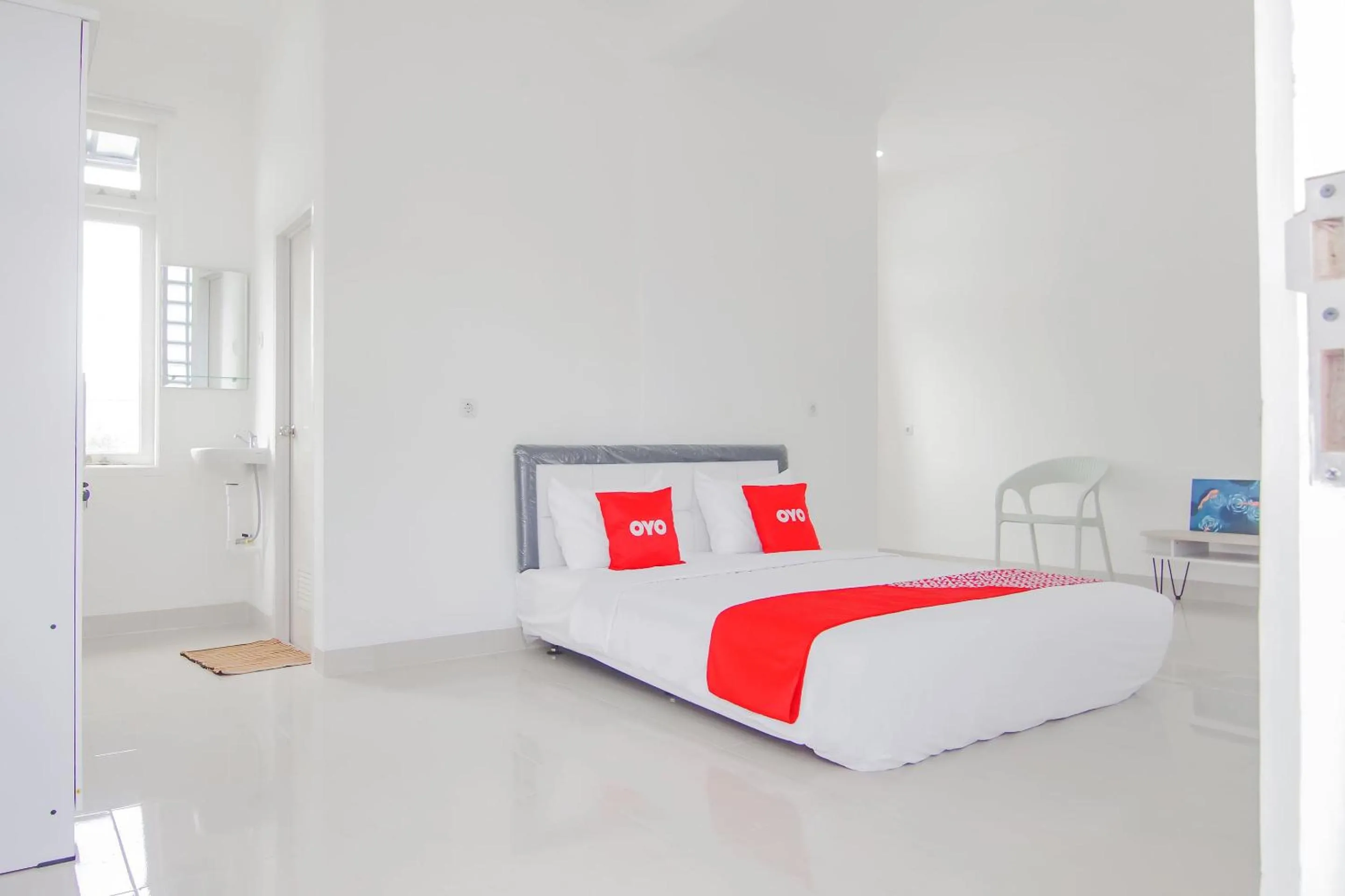 Bedroom, Bed in Capital O 90342 Kemang Garden