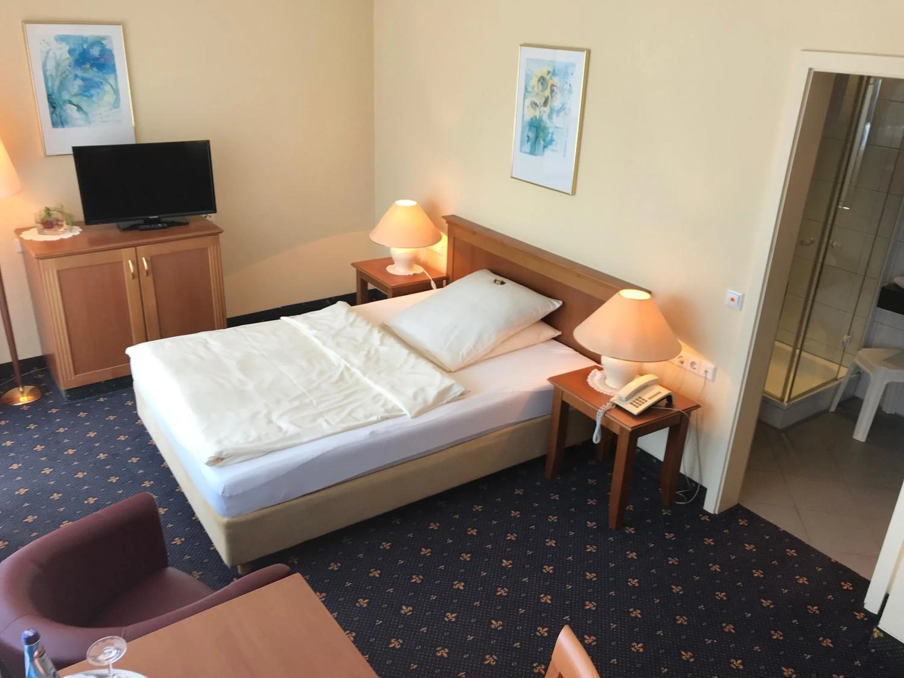 Bed in Holskenbänd