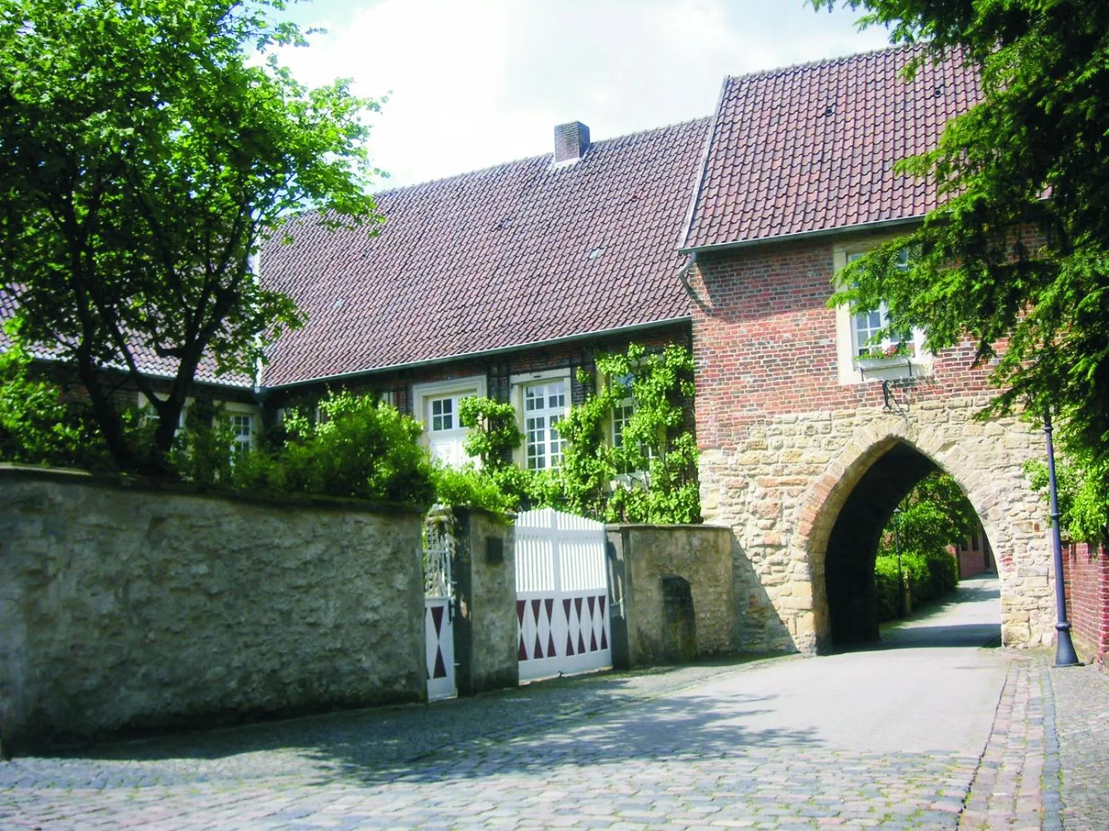 Nearby landmark in Holskenbänd