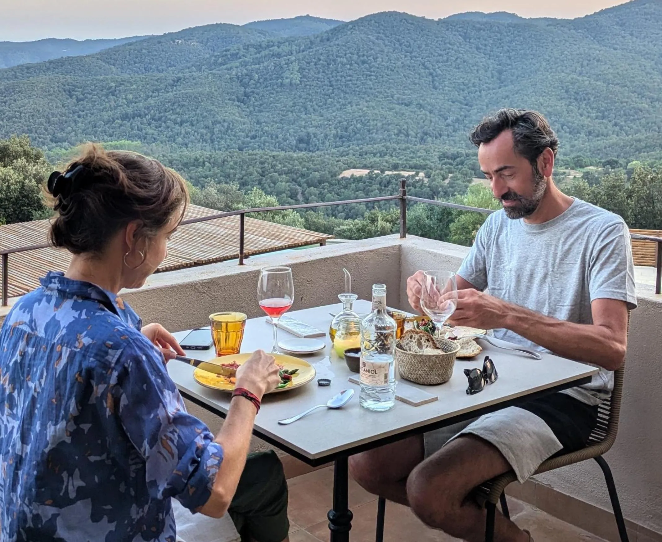 Restaurant/places to eat in Mas Oms