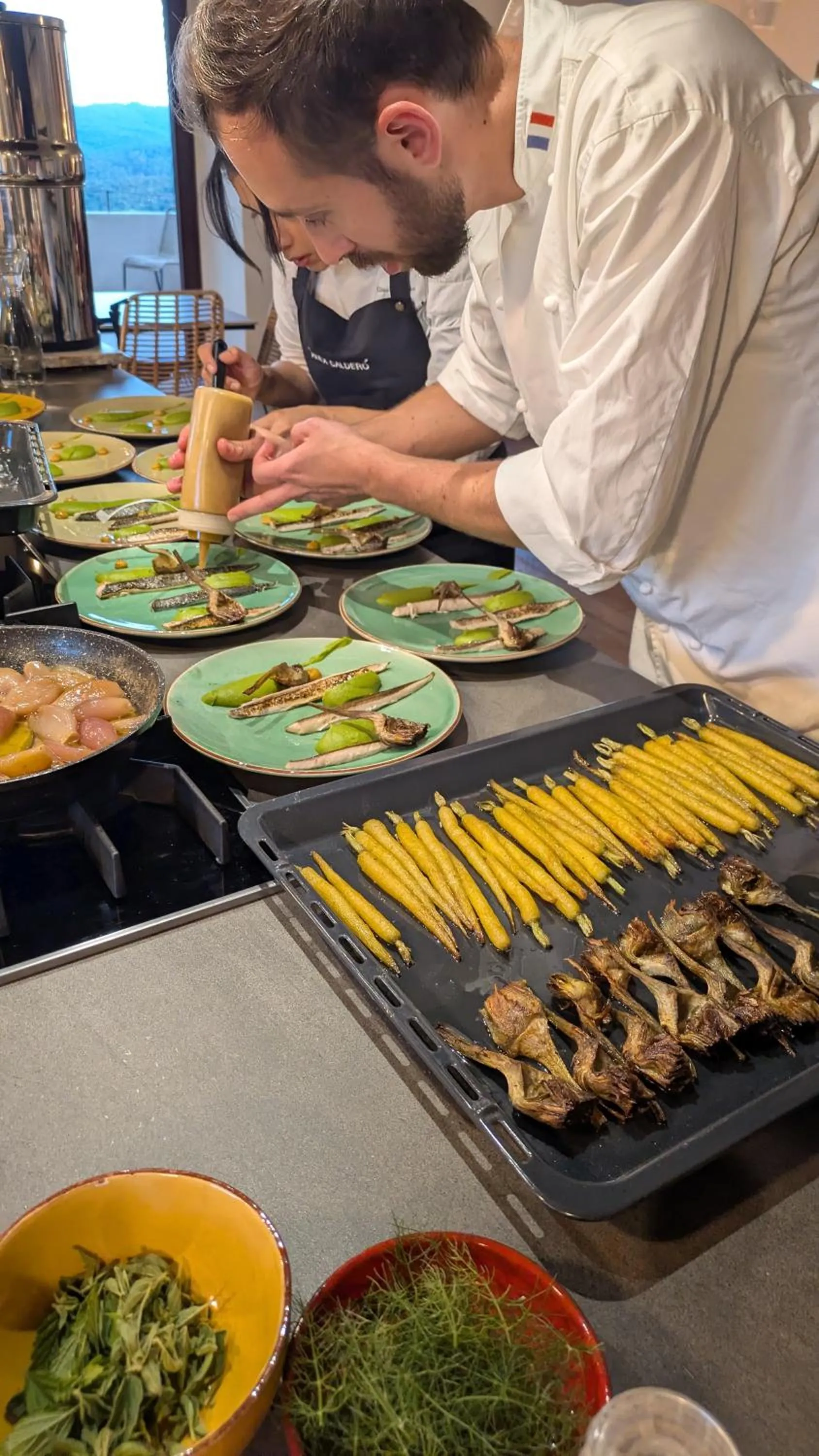 Restaurant/places to eat in Mas Oms