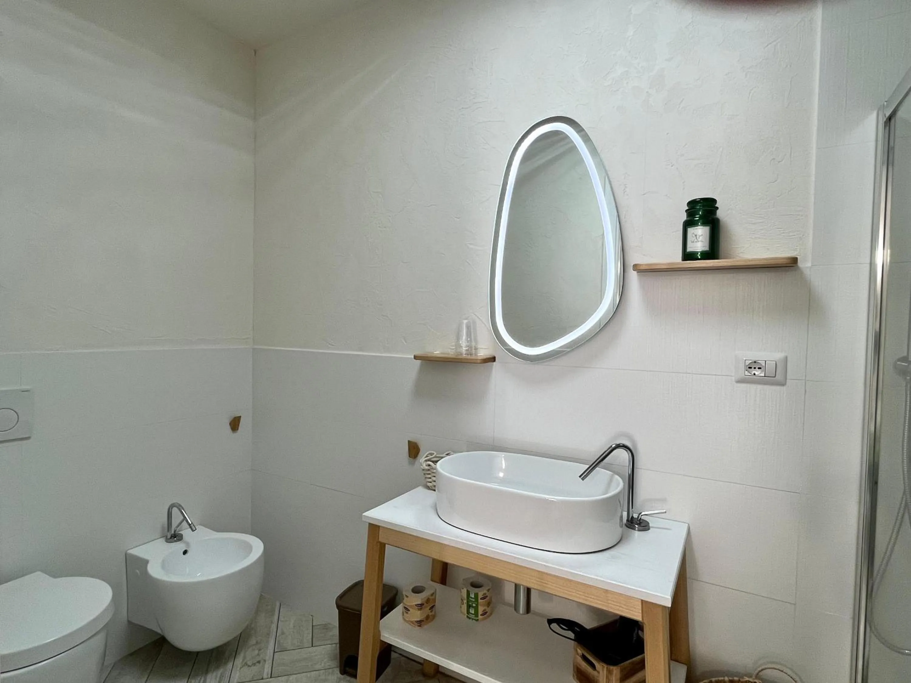 Toilet in B&B Kamalei Tropea