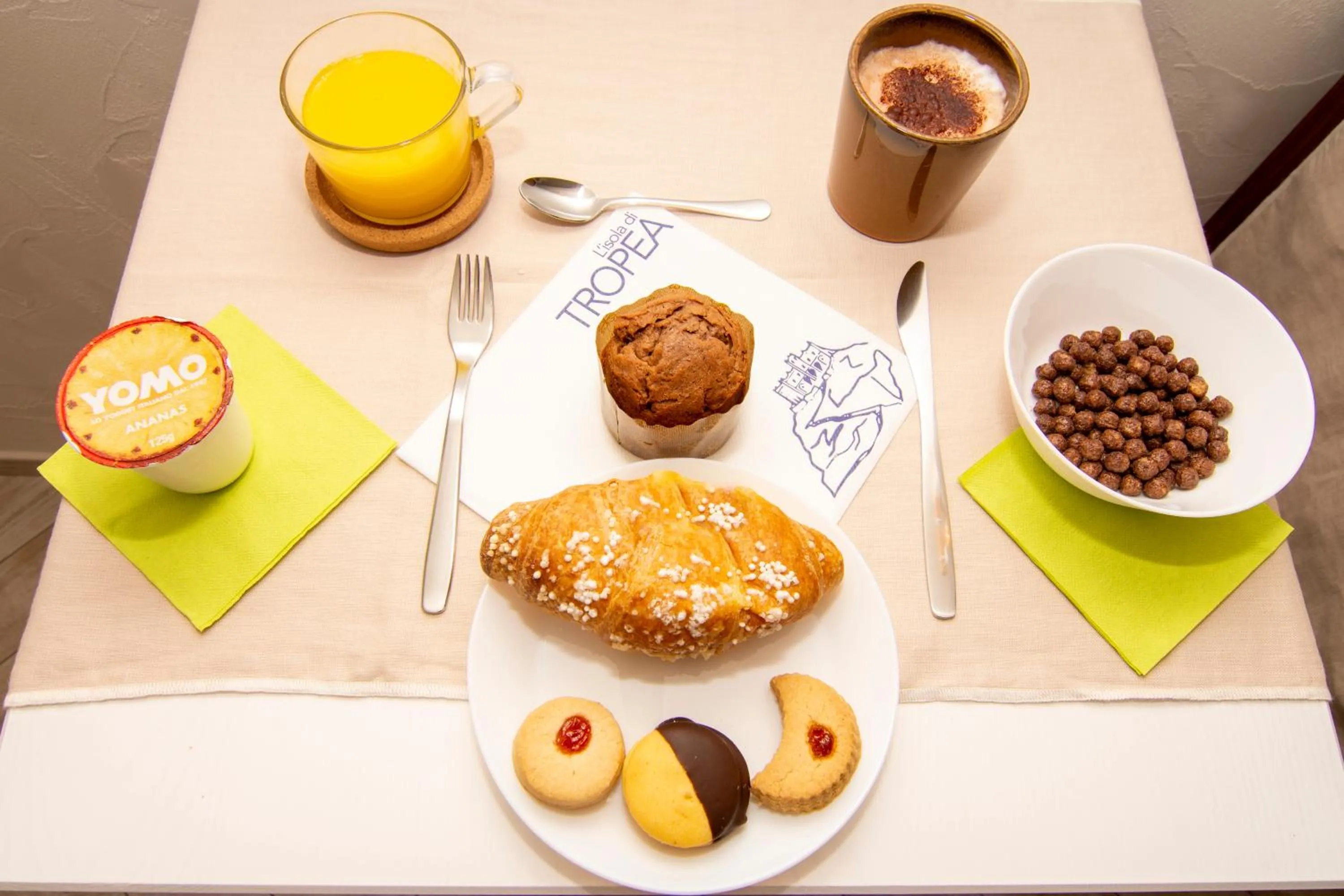 Breakfast in B&B Kamalei Tropea