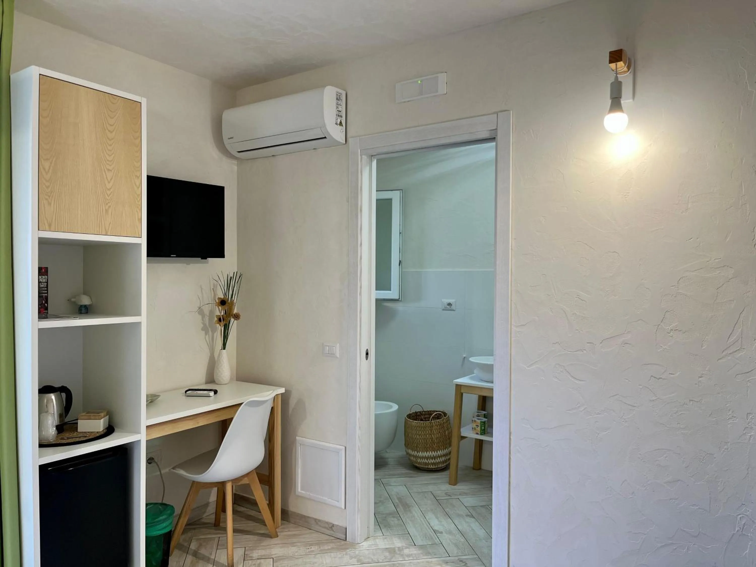 TV and multimedia in B&B Kamalei Tropea