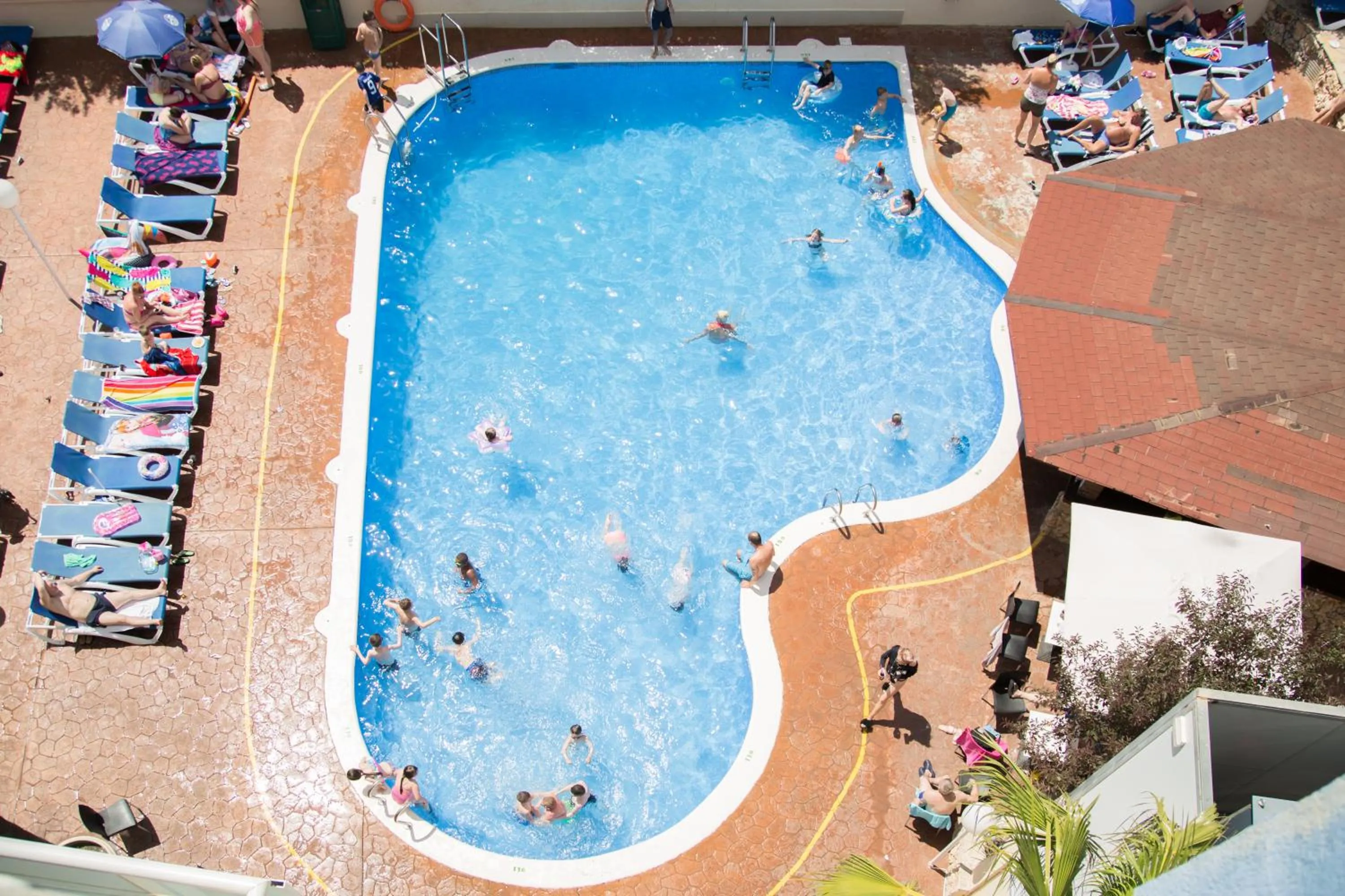 Pool view in Hotel Villamarina Club