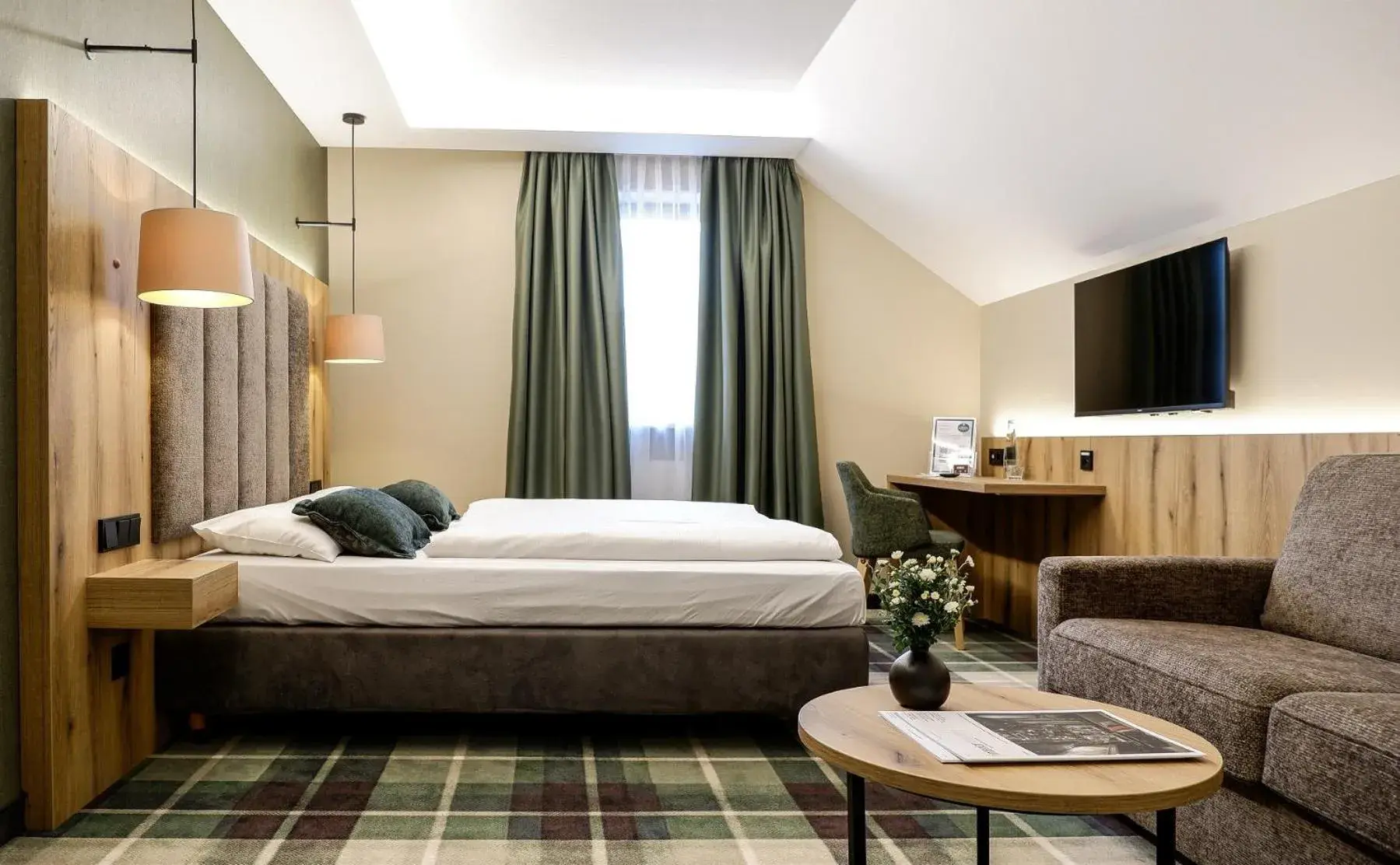 Quadruple Room - single occupancy in Hotel Restaurant Erber Quadruple Room - single occupancy in Hotel Restaurant Erber