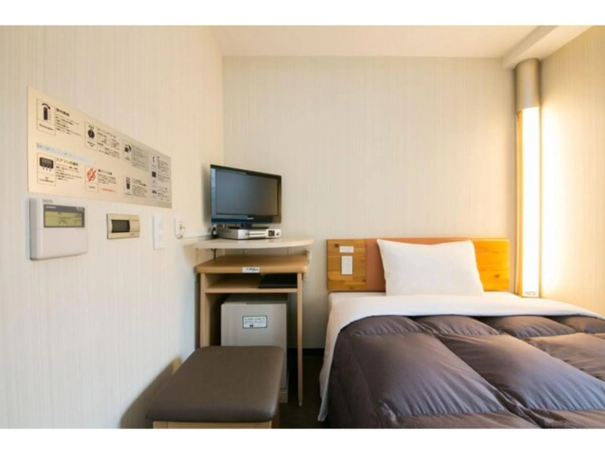 Bed in R&B HOTEL HIGASHI NIHONBASHI - Vacation STAY 14012v