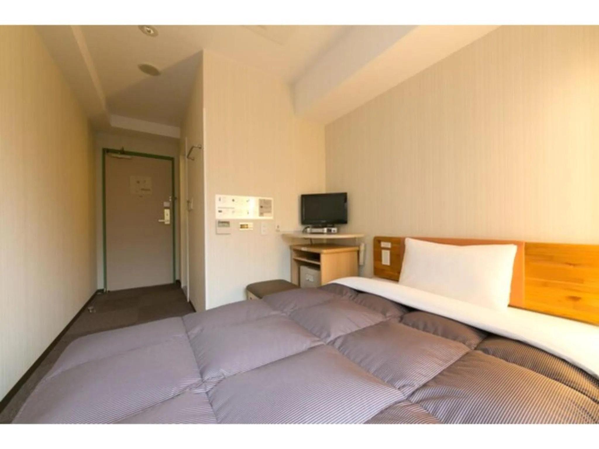 Bed in R&B HOTEL HIGASHI NIHONBASHI - Vacation STAY 14012v
