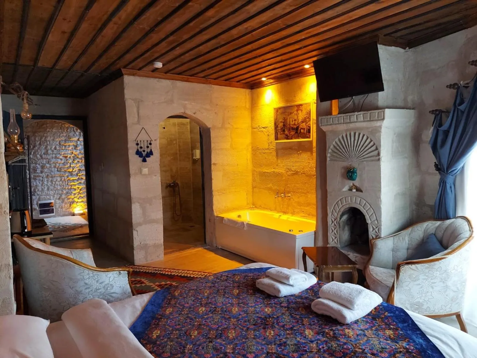 Bed in Duru Cappadocia Stone House