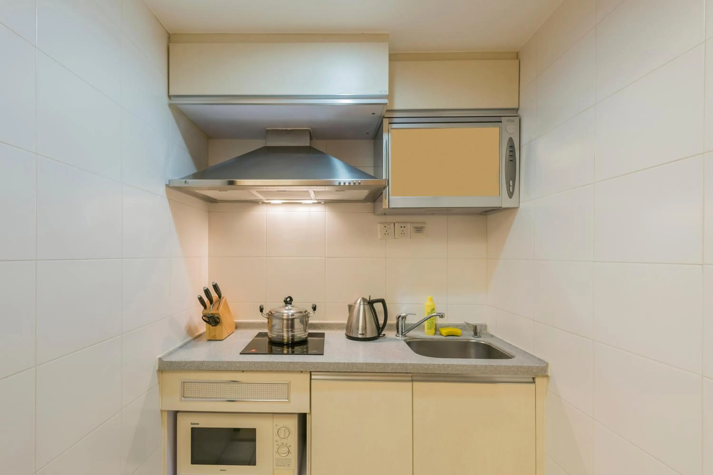 Kitchen or kitchenette in Springdale Serviced Residence Guangzhou
