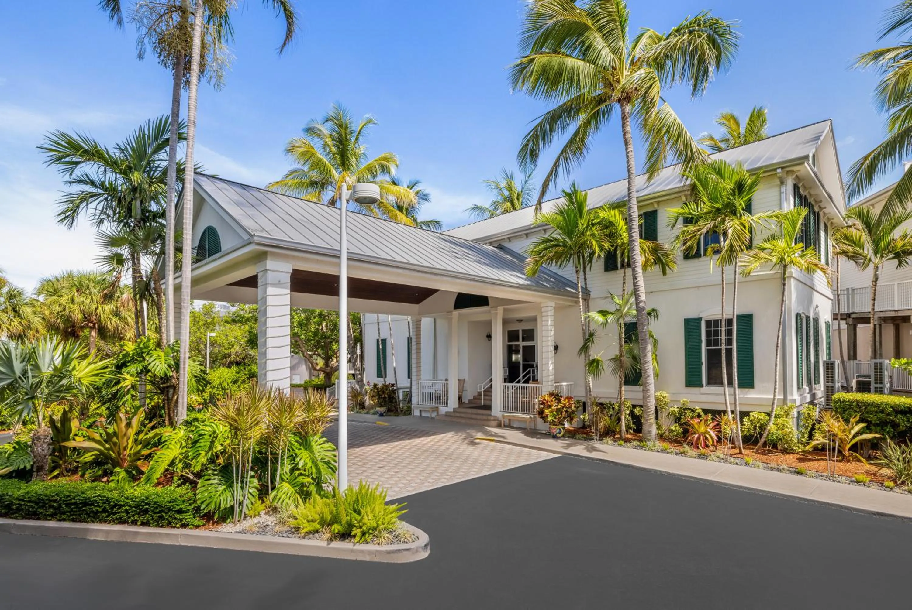 Property building in Hyatt Vacation Club at Windward Pointe