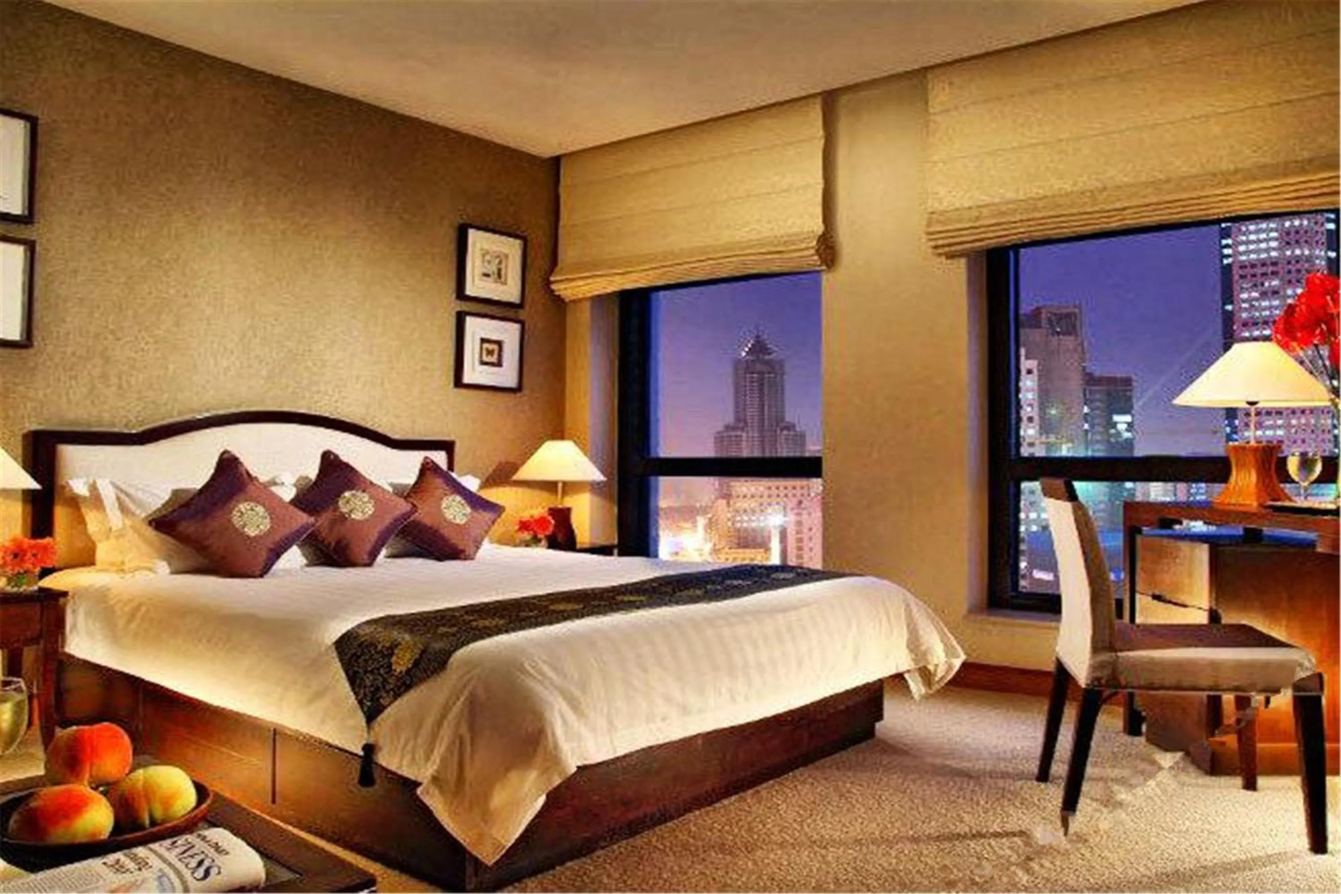 Photo of the whole room, Bed in Dalian Asia Pacific Service Apartment (Former Somerset Harbour Court Dalian)