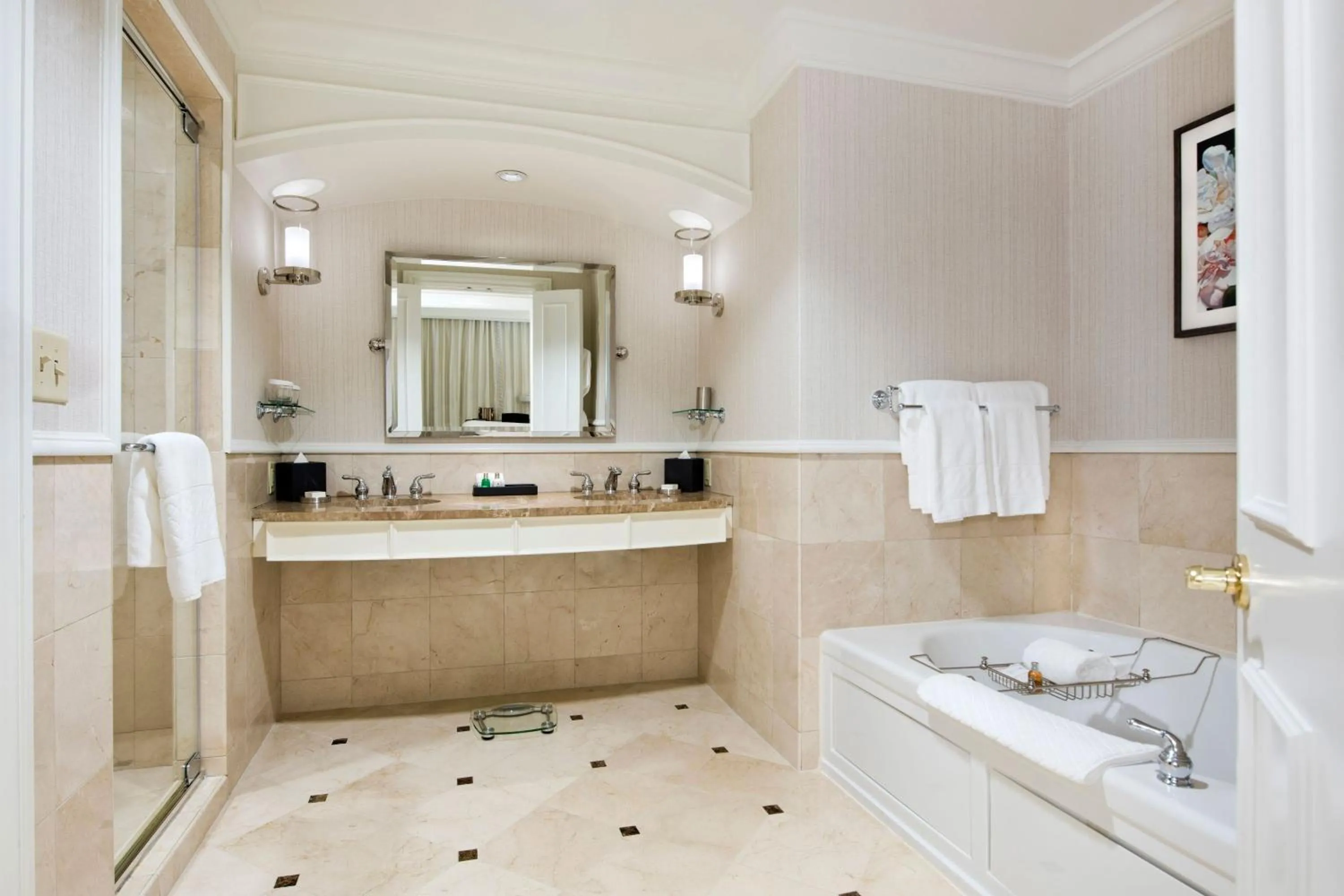 Bathroom in The Ballantyne, a Luxury Collection Hotel, Charlotte