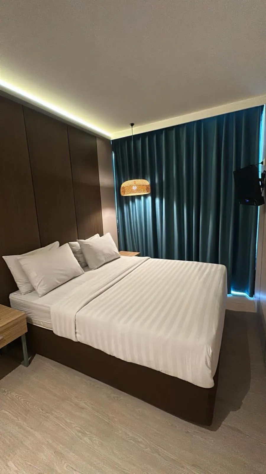 Bed in HOTEL PANTES SIMPANG LIMA SEMARANG