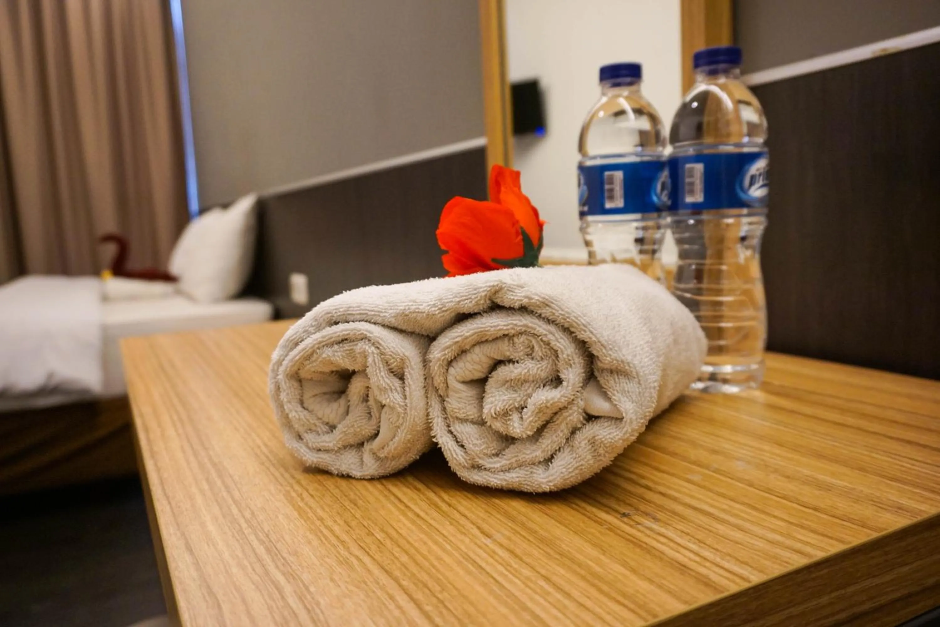 Area and facilities, Bed in HOTEL PANTES SIMPANG LIMA SEMARANG