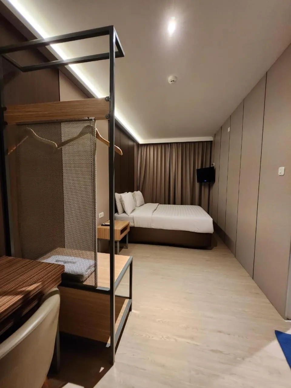 Bed in HOTEL PANTES SIMPANG LIMA SEMARANG