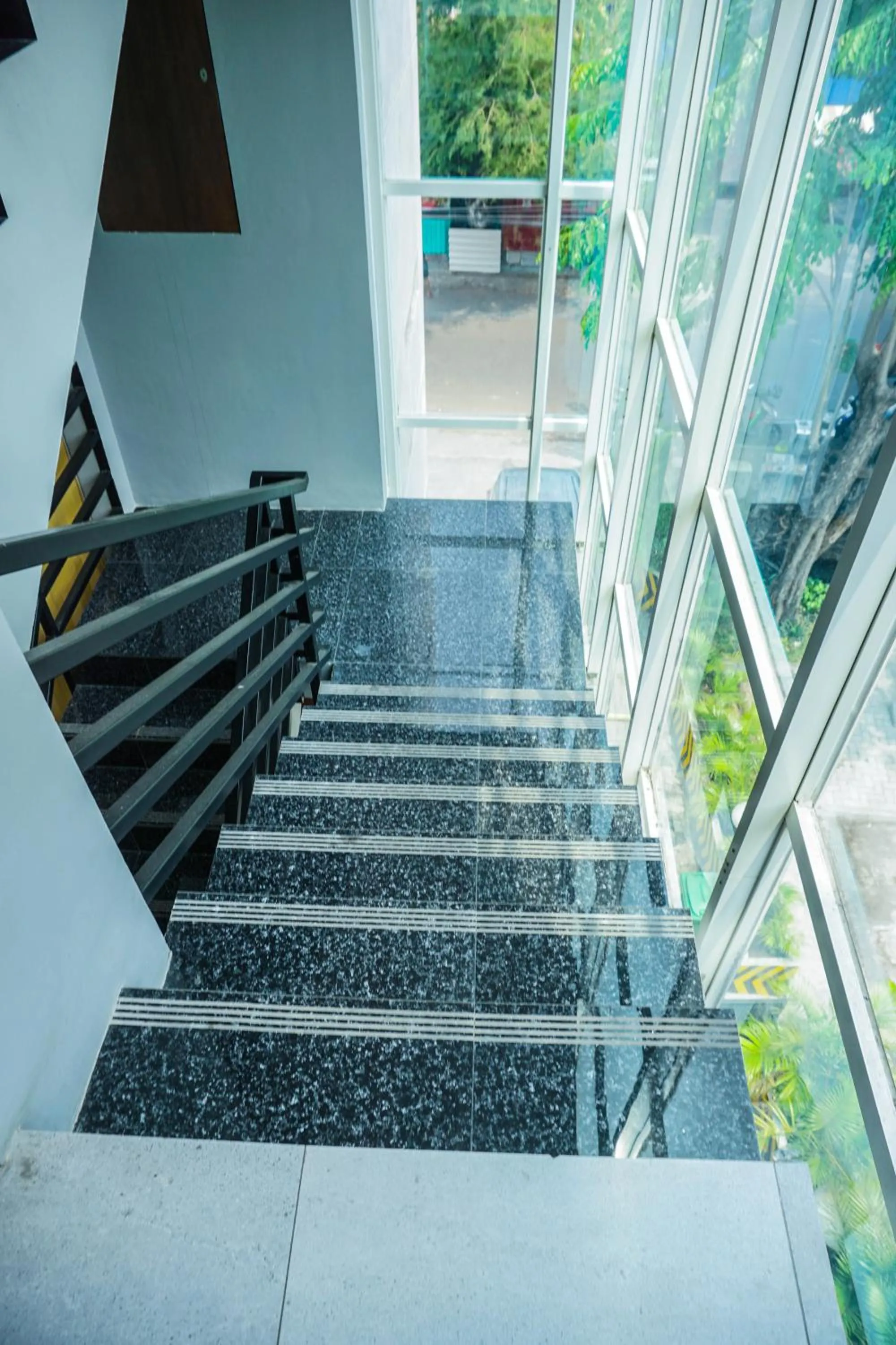 Property building in HOTEL PANTES SIMPANG LIMA SEMARANG