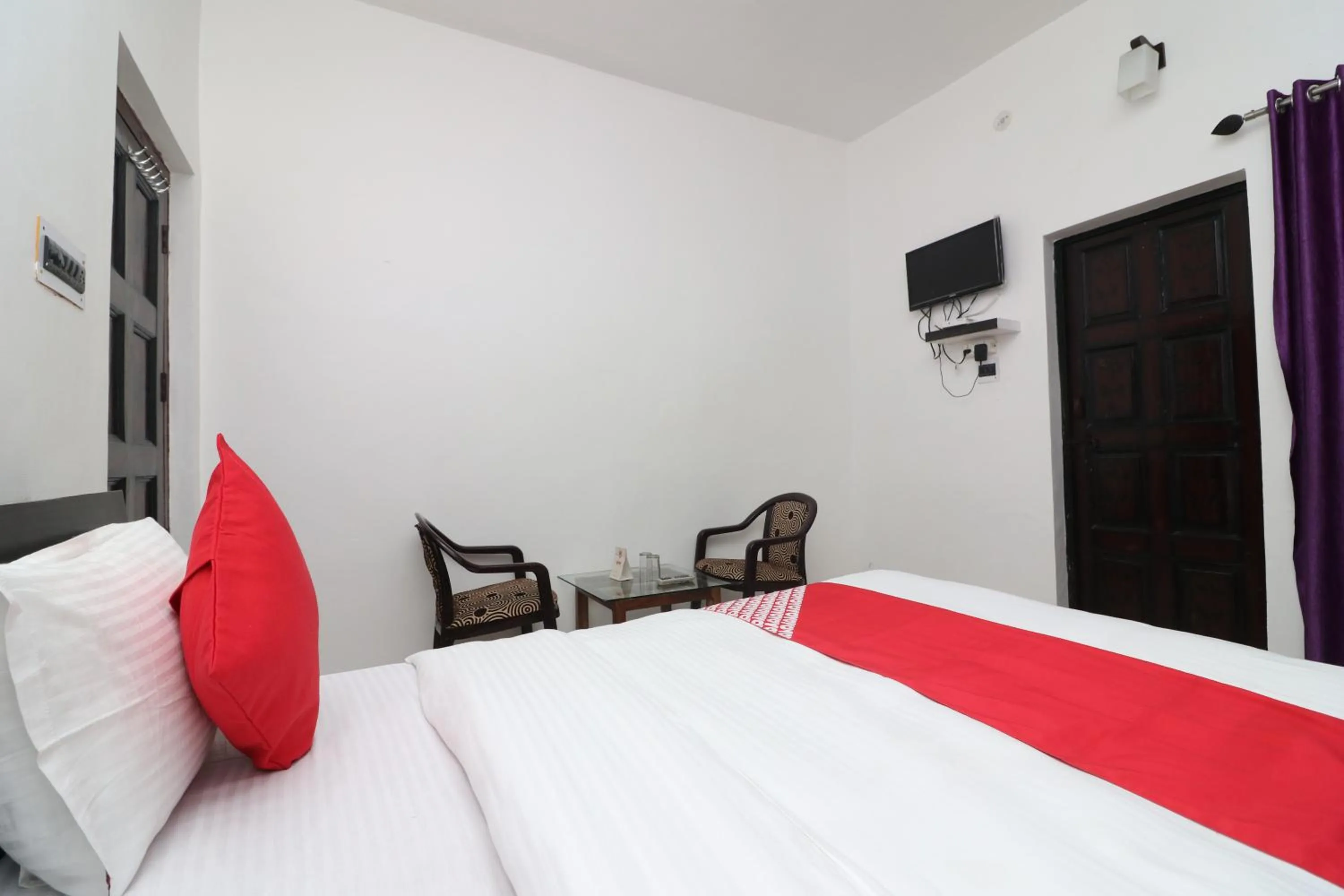 Bedroom in HOTEL POLOMAX