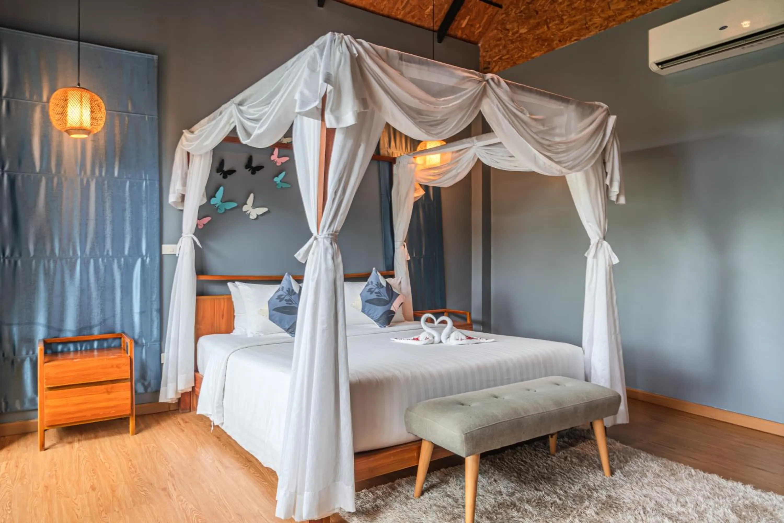 Bed in The Tree Riverside Resort Kaeng Krachan