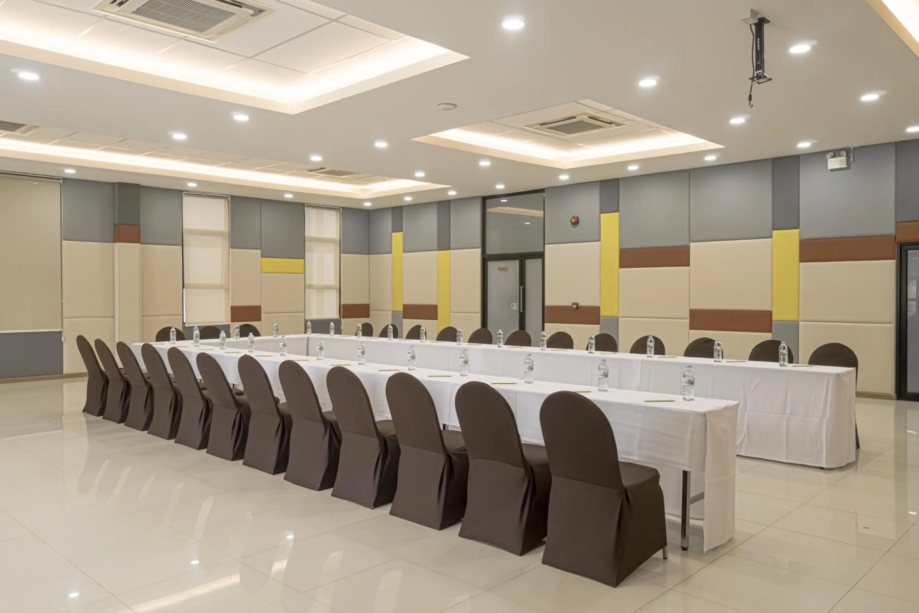 The Tree Riverside Resort Kaeng Krachan