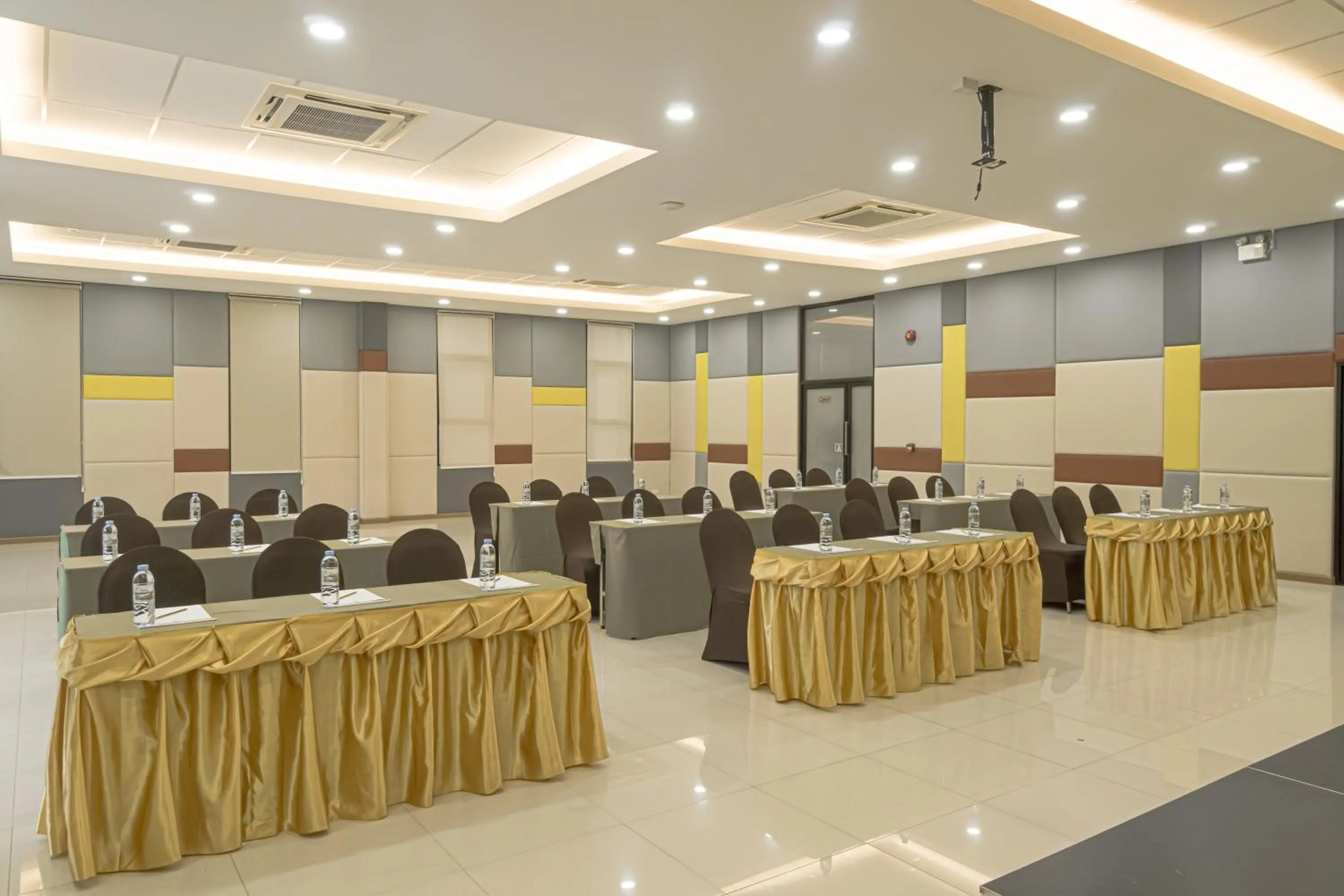 The Tree Riverside Resort Kaeng Krachan