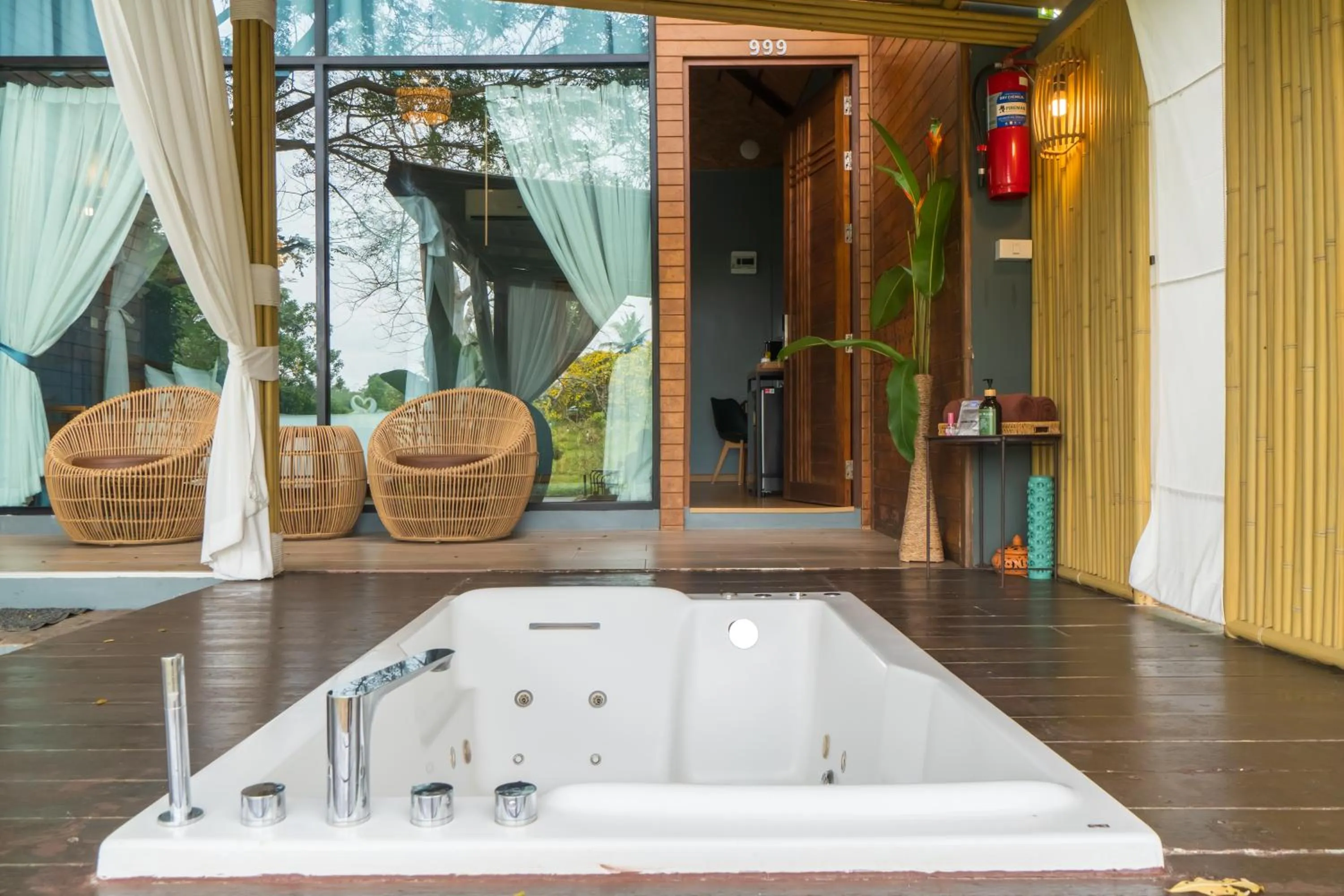 The Tree Riverside Resort Kaeng Krachan