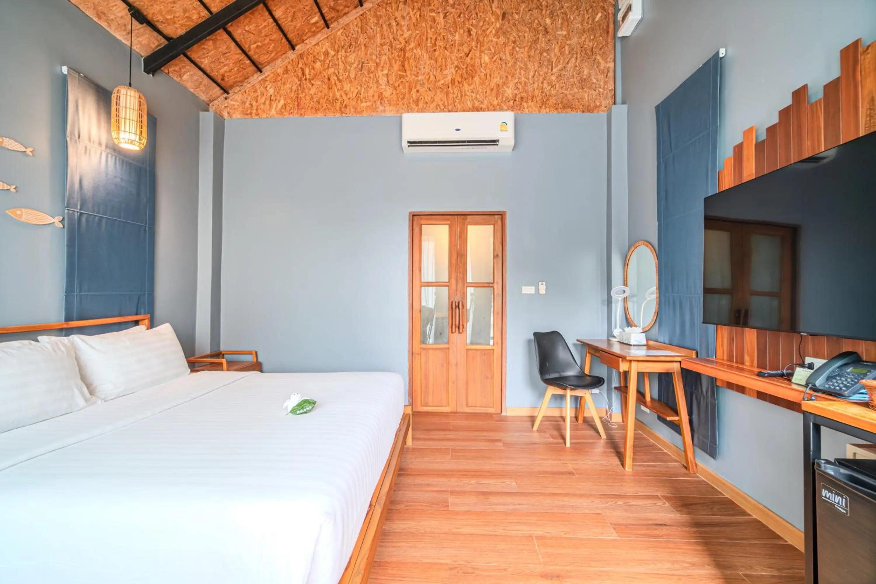 Bed in The Tree Riverside Resort Kaeng Krachan