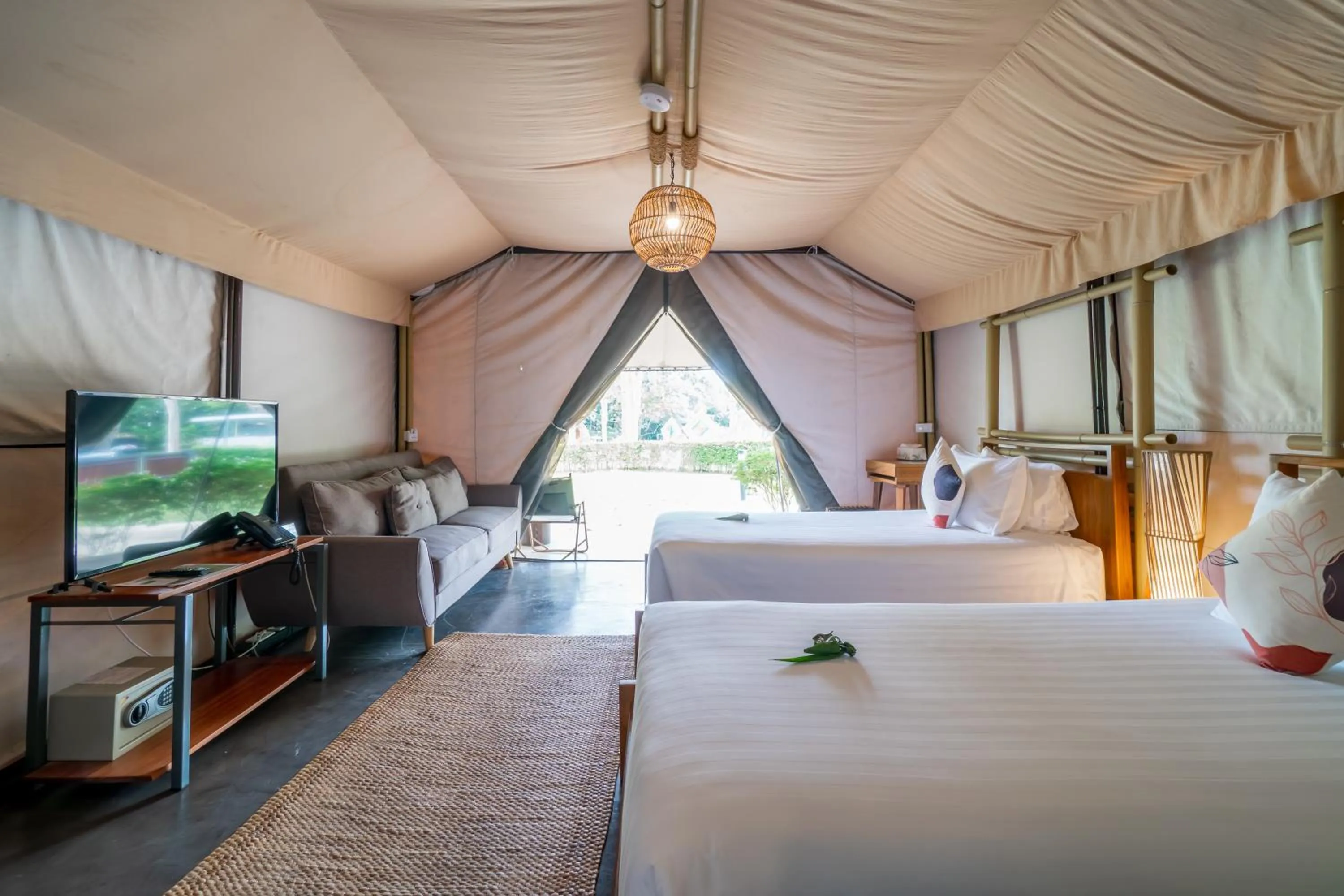 Bed in The Tree Riverside Resort Kaeng Krachan