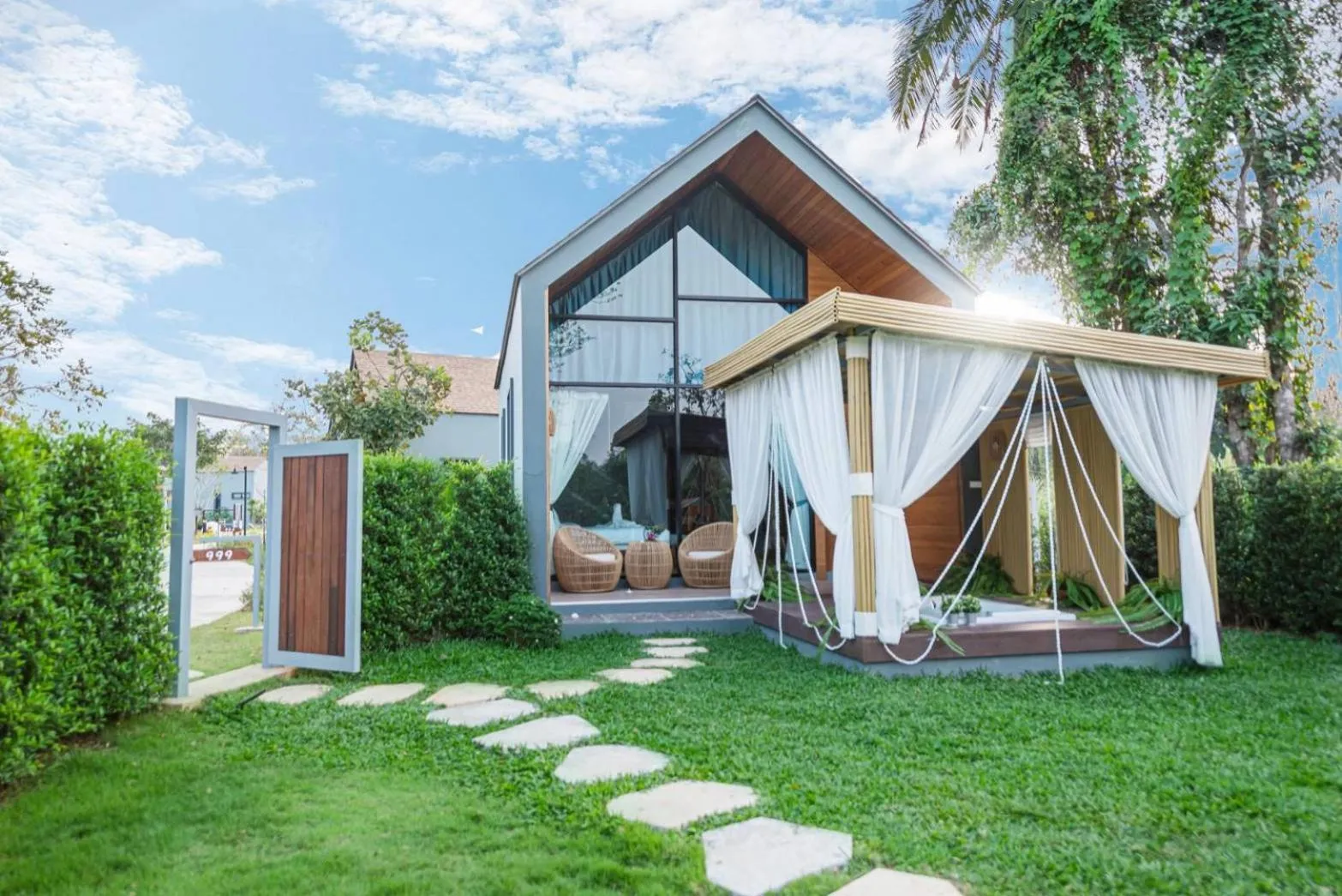 The Tree Riverside Resort Kaeng Krachan