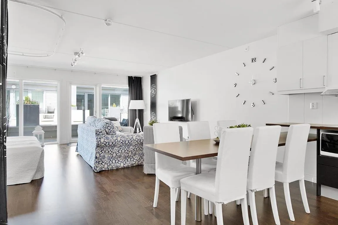 Seating area in Hotell Kungshamn Suites