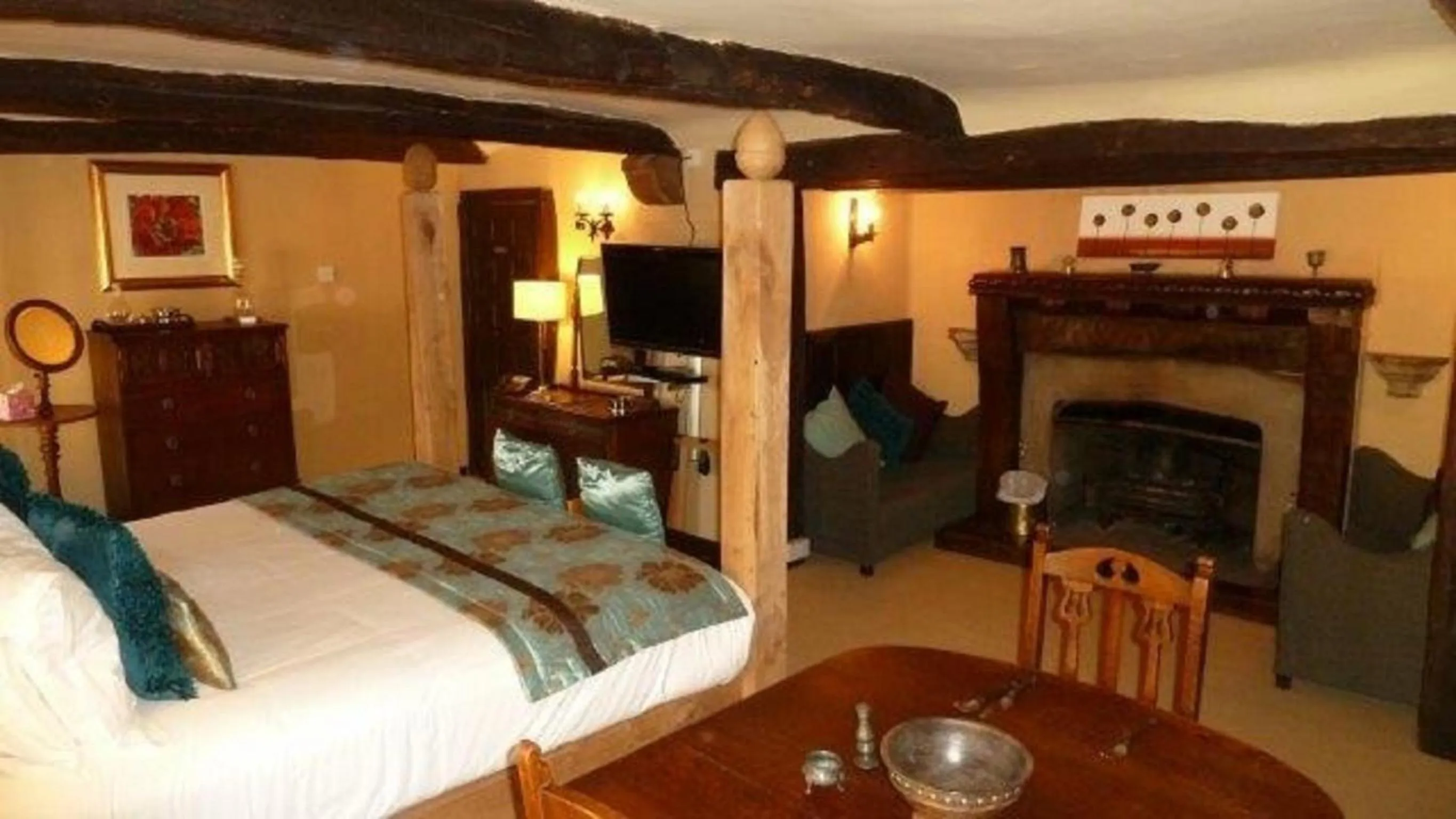 Bed in The Frenchgate Hotel