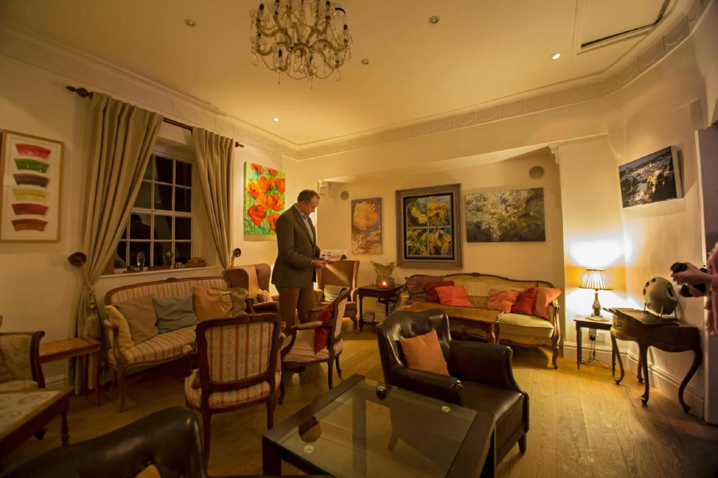 Communal lounge/ TV room in The Frenchgate Hotel