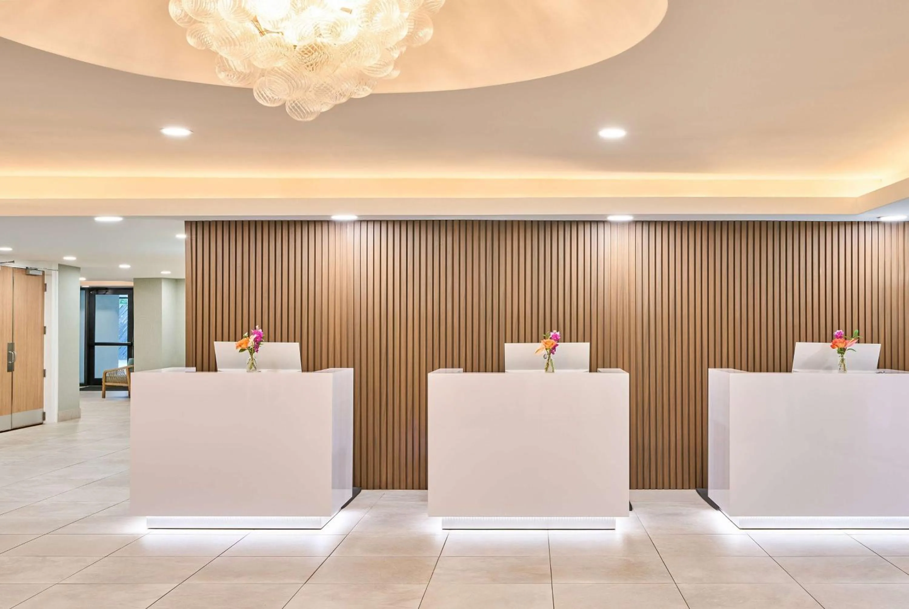 Lobby or reception in voco Sandpiper All-Inclusive Resort by IHG