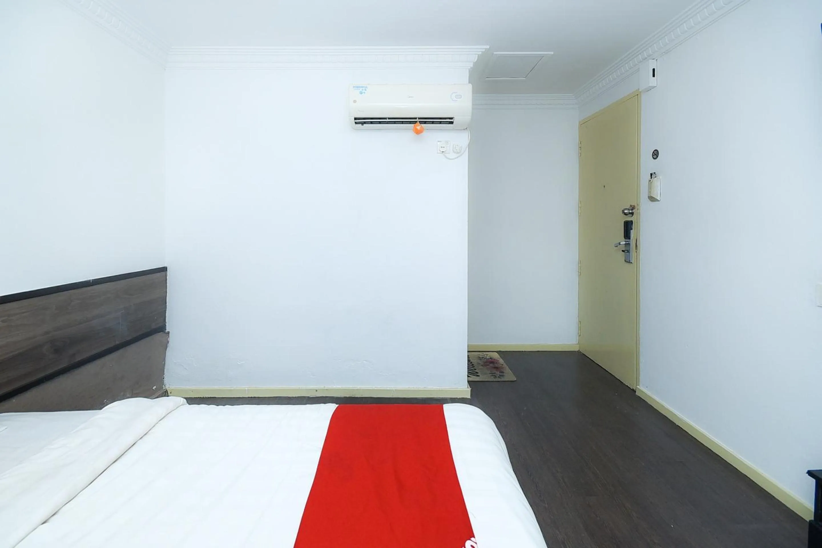 Bedroom in Hotel O River Inn