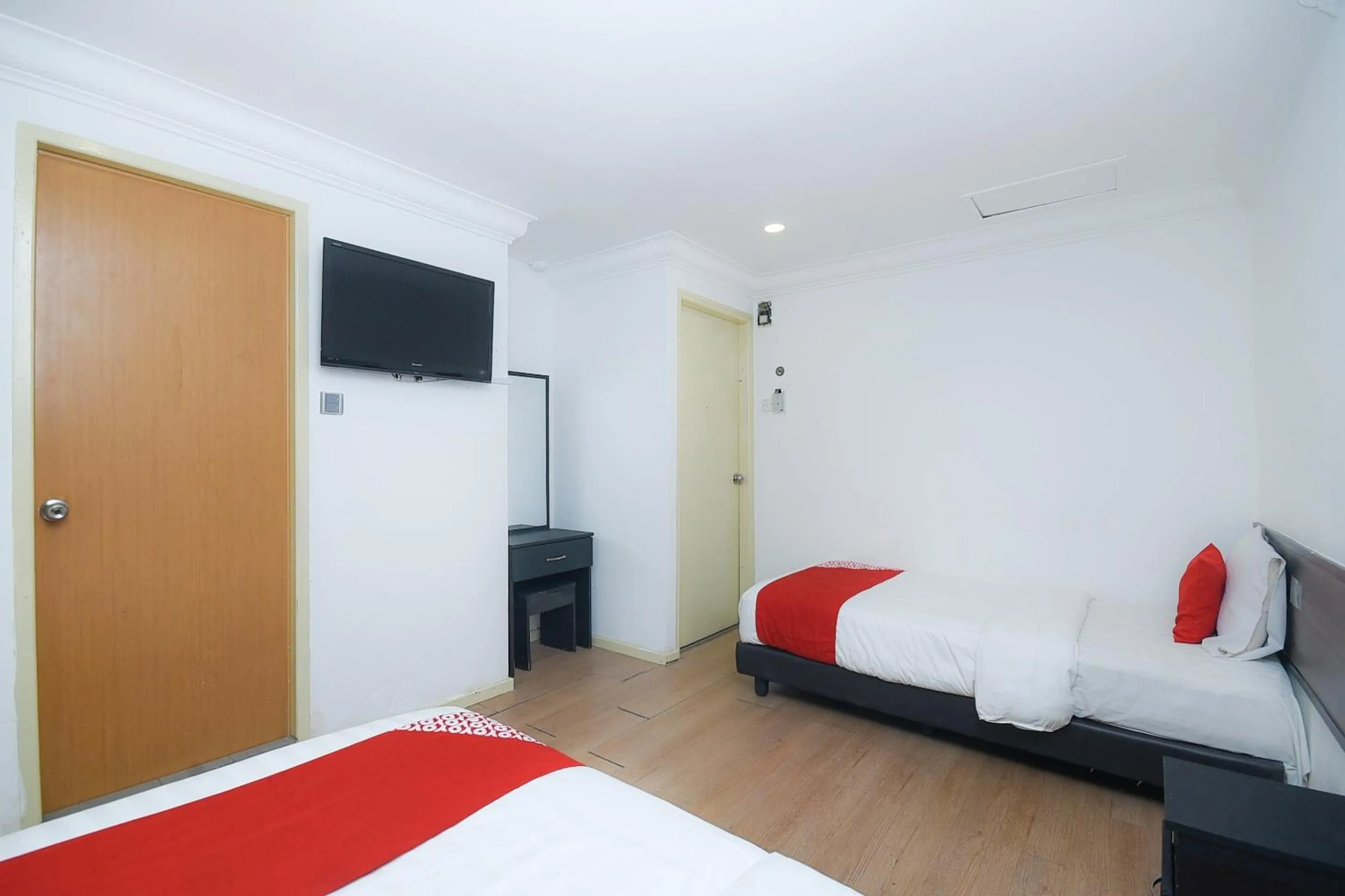 Bedroom in Hotel O River Inn