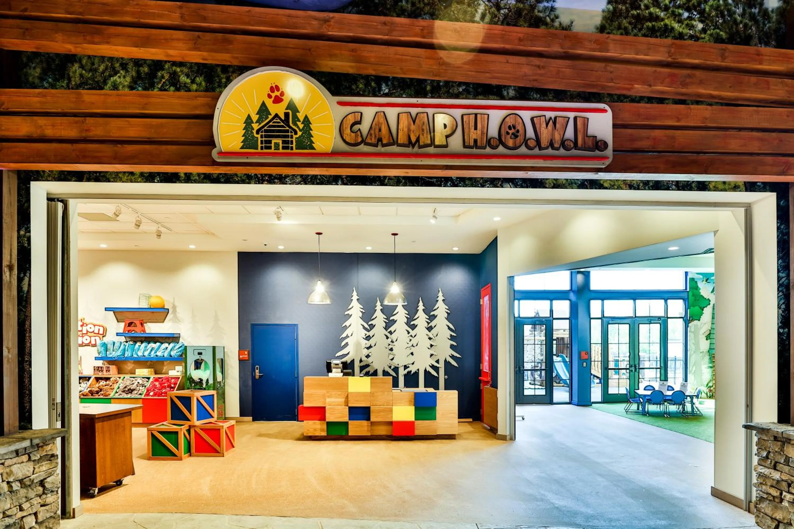 On-site shops in Great Wolf Lodge Georgia
