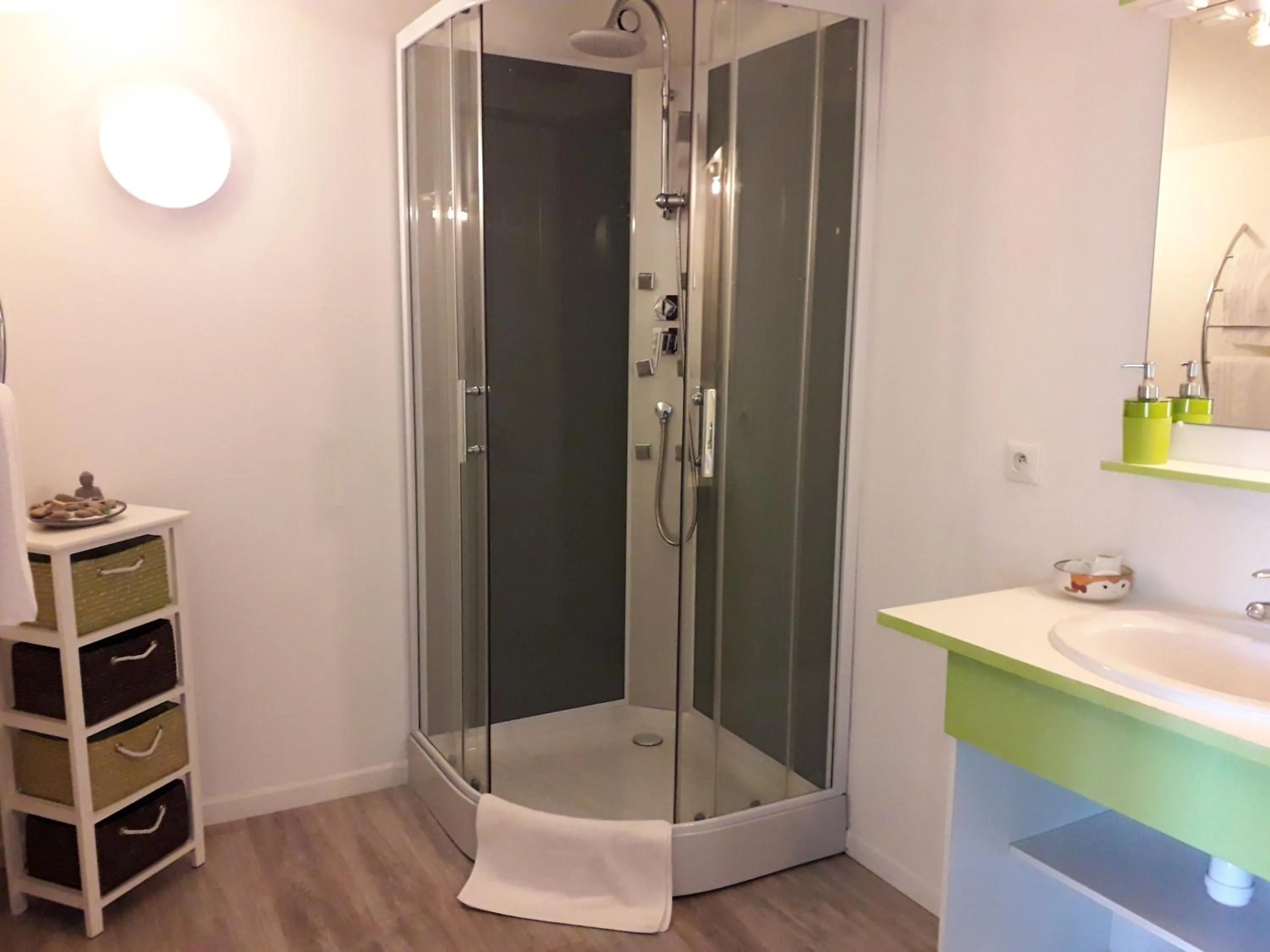 Bathroom in Chambres d'hôtes La Frise