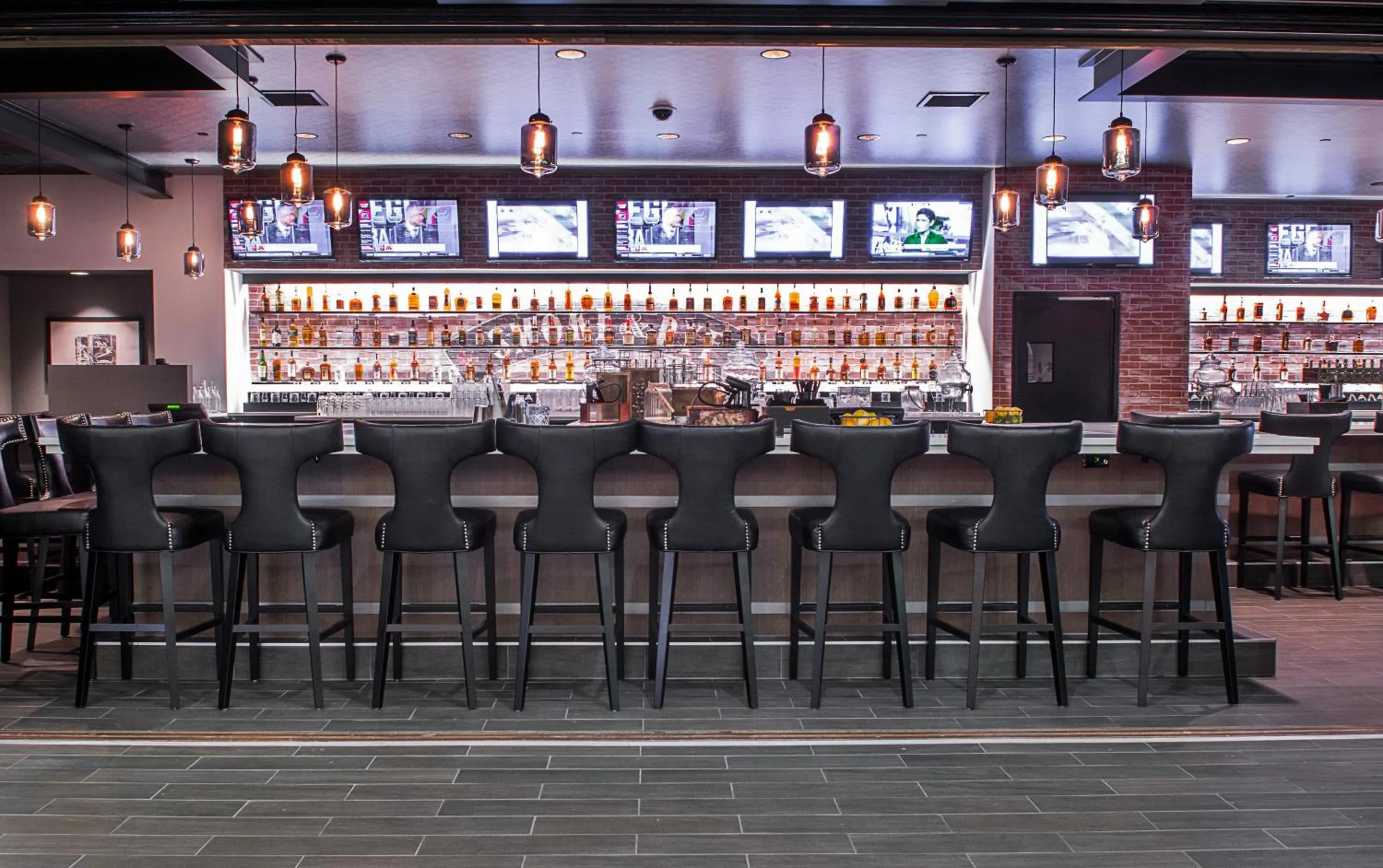 Lounge or bar in Caesars Southern Indiana, A Caesars Destination