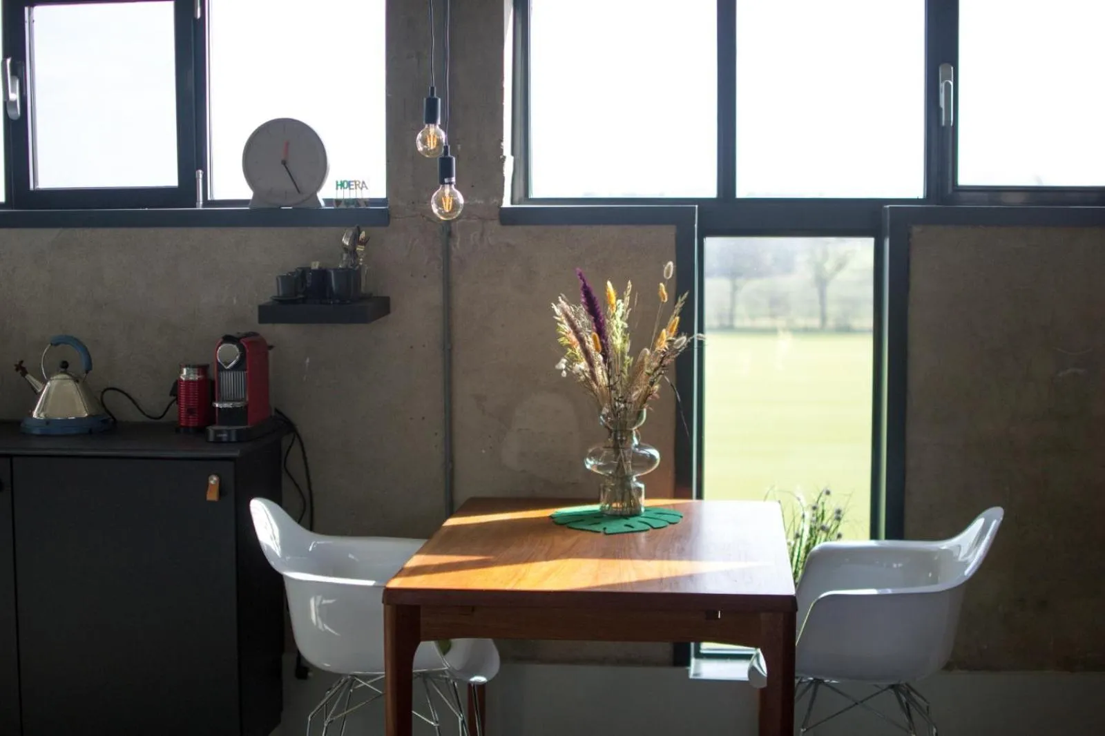 Dining area in B&B De Silotoren