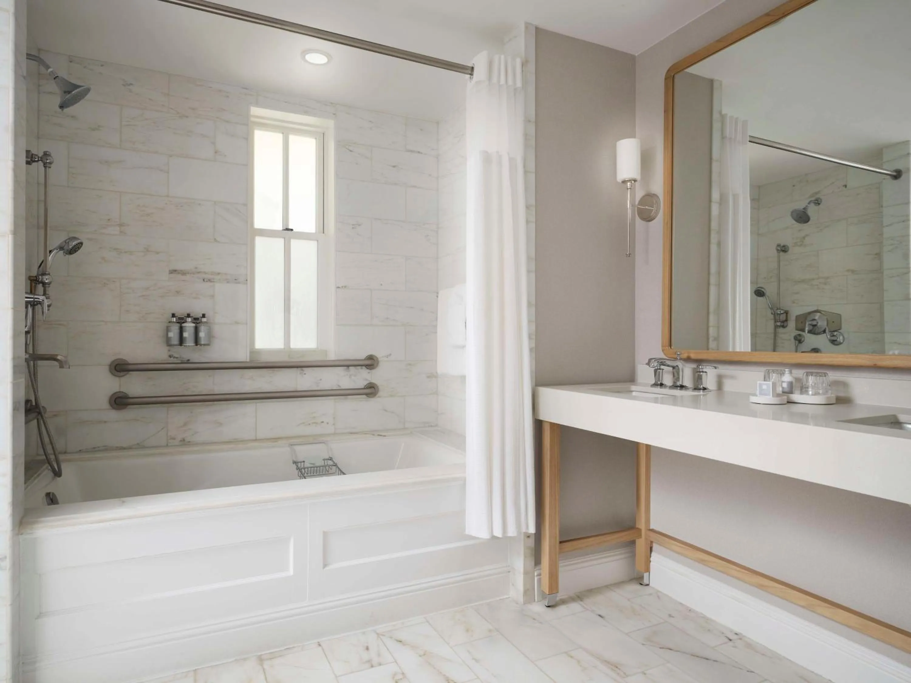 Bathroom in Beach Village at The Del, LXR Hotels & Resorts