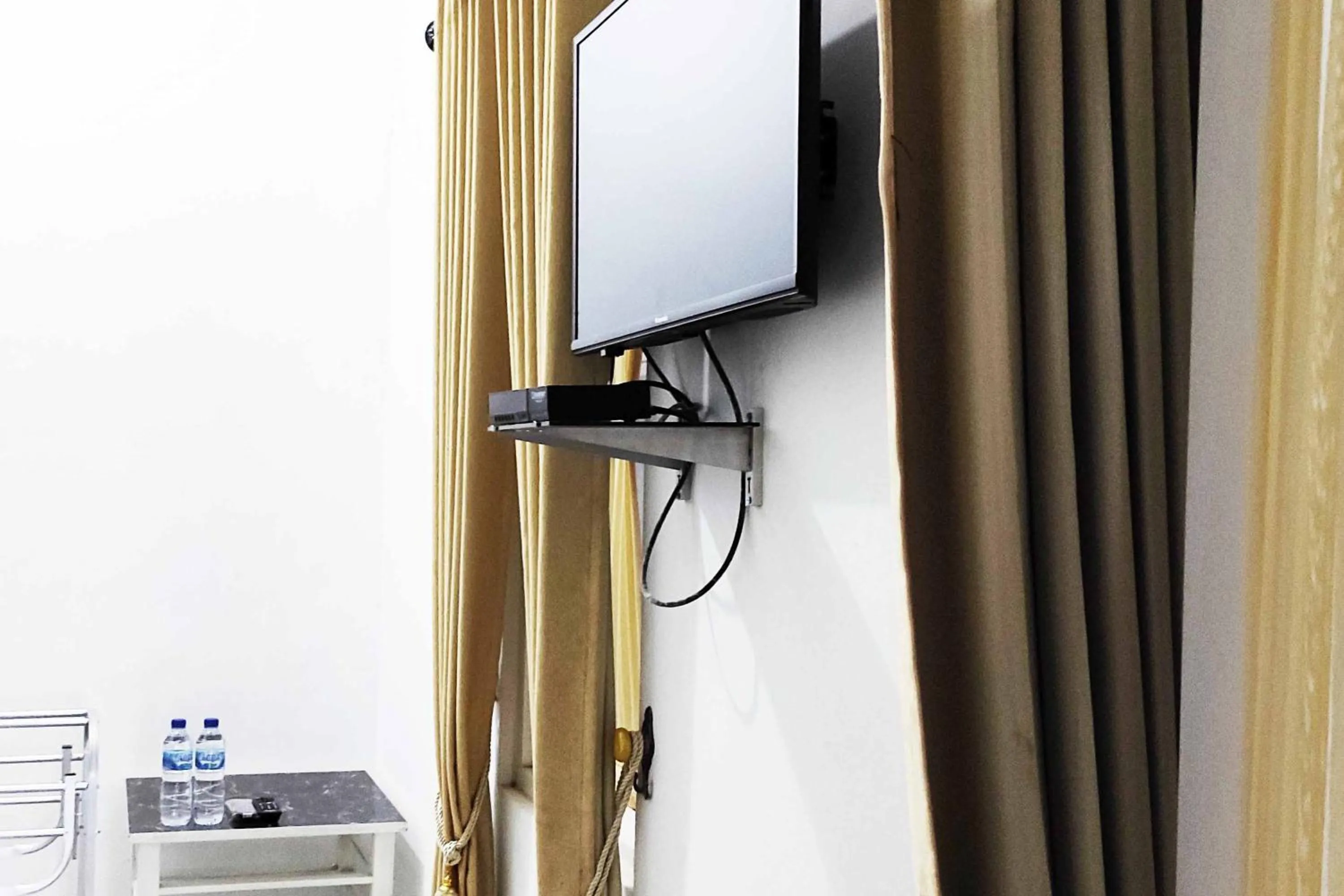 TV and multimedia in Pertiwi Homestay Near Museum Angkut Batu Mitra RedDoorz