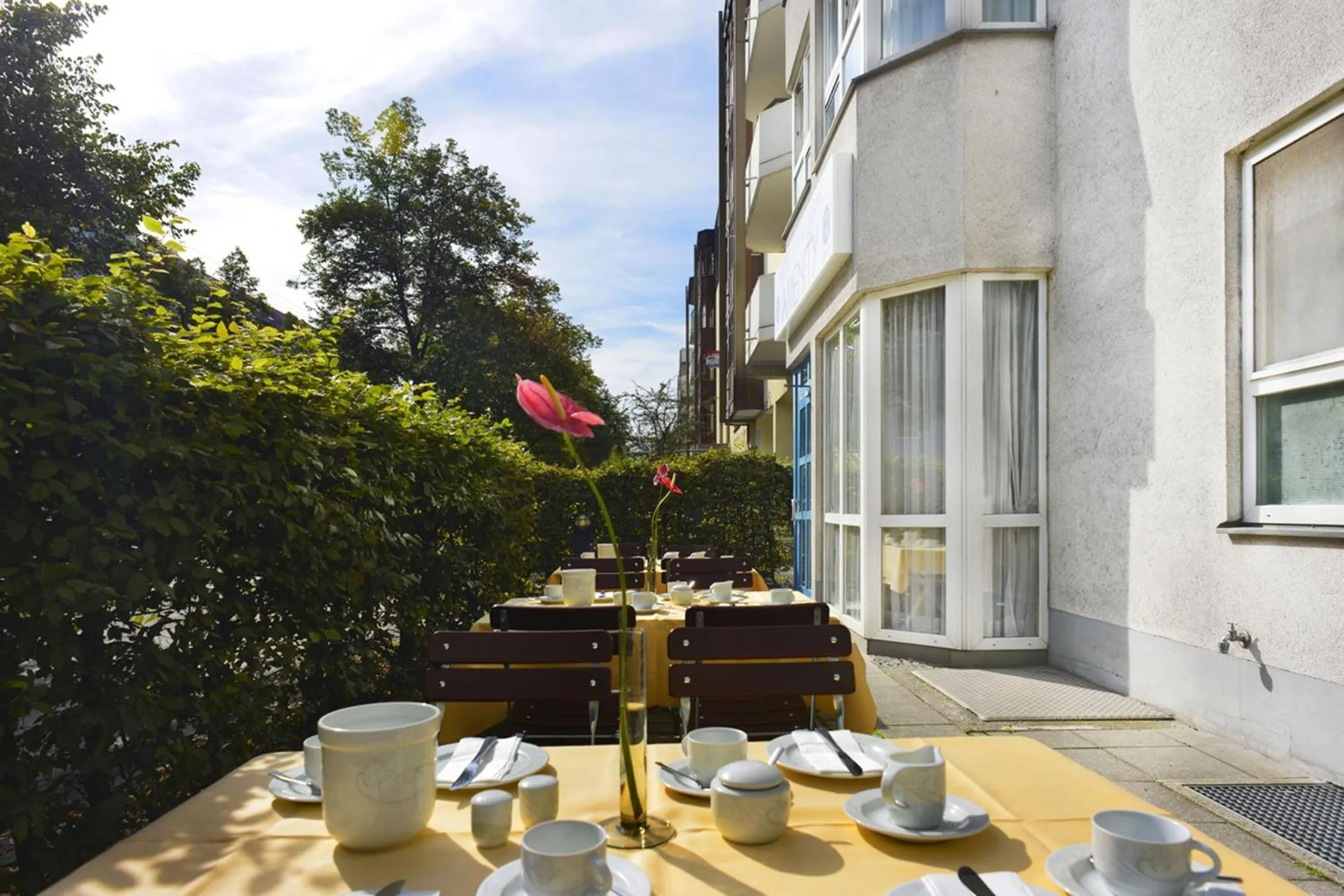 Restaurant/places to eat in Hotel AMENITY