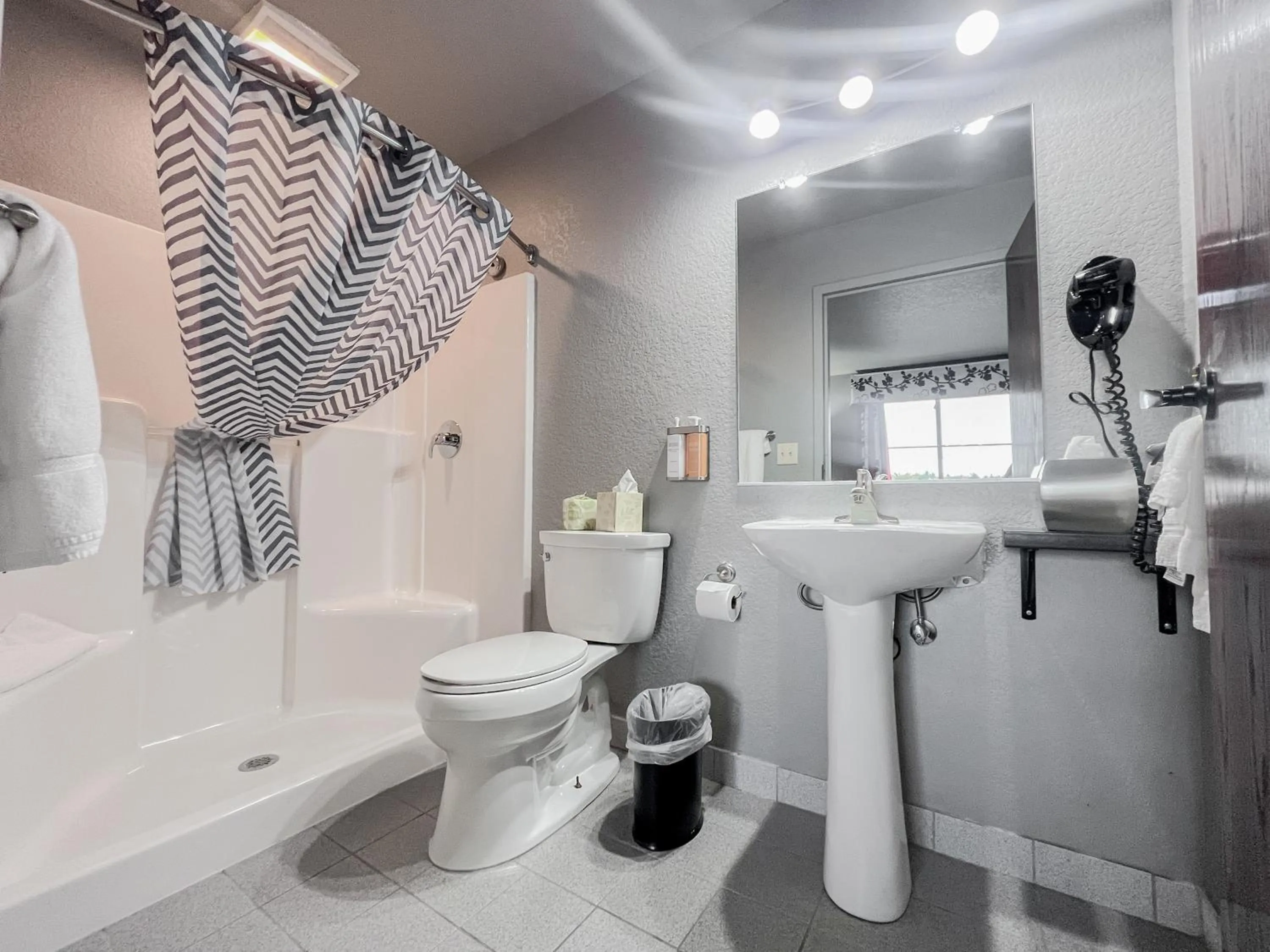 Shower in Metropolis Resort - Eau Claire