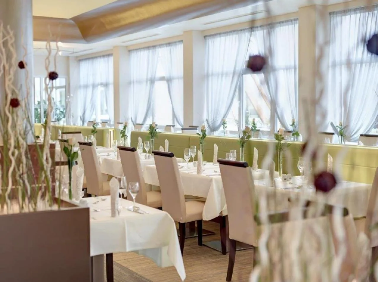 Restaurant/places to eat in Kurhotel Pyramide Bad Windsheim