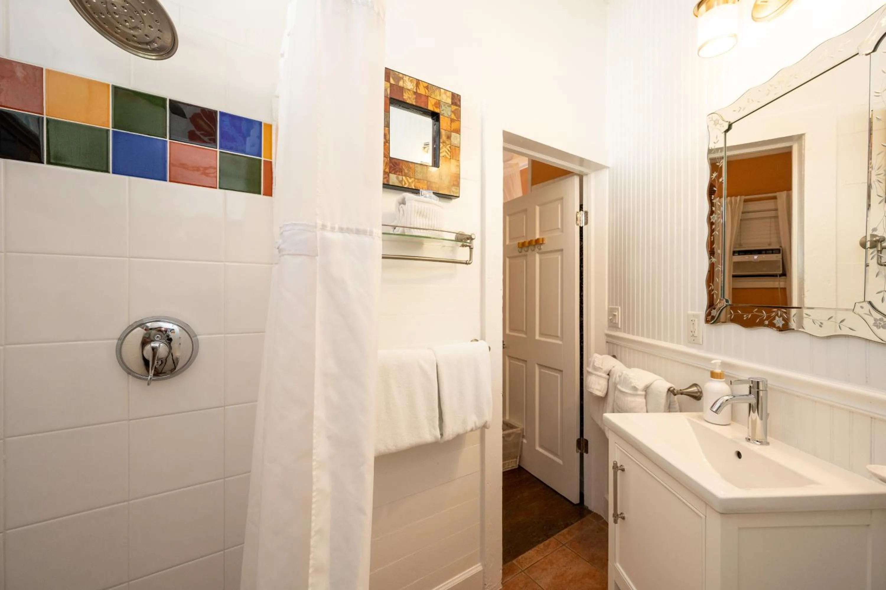 The Mermaid & The Alligator